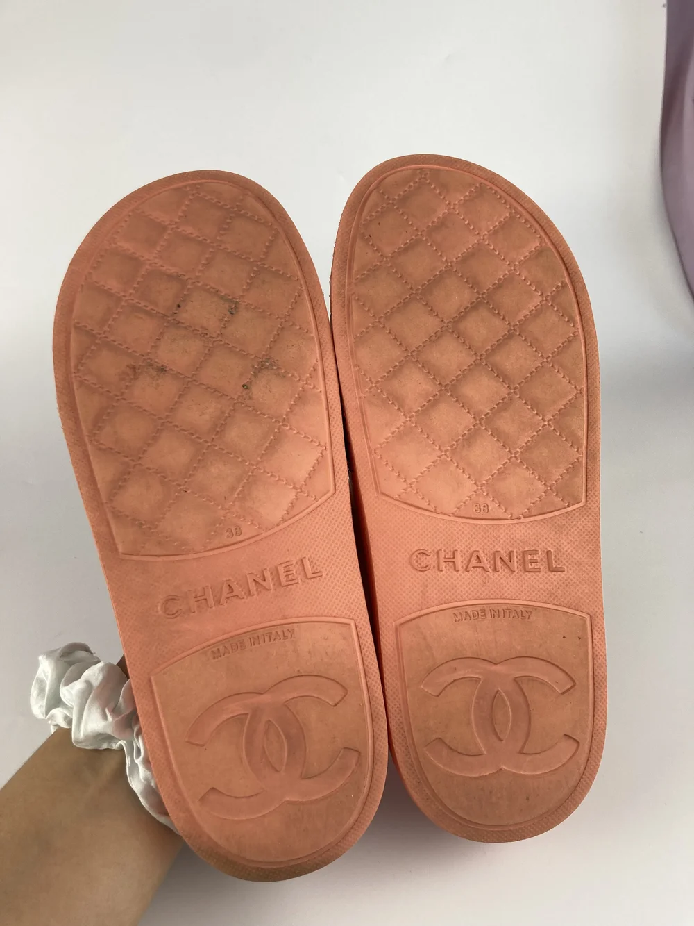CHANEL Rubber CC Flat Slide Sandals 38 Orange Pink — MISS LULALA
