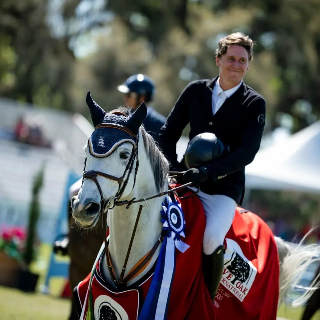 Great start to the FEI4* Week here at @liveoakinternational Cuba Libre V took home the win in the $5,000 1.40m Welcome! Licot also placed 6th with a nice double clear! So excited for the bright future of these two horses, and I'm so incredibly thankf
