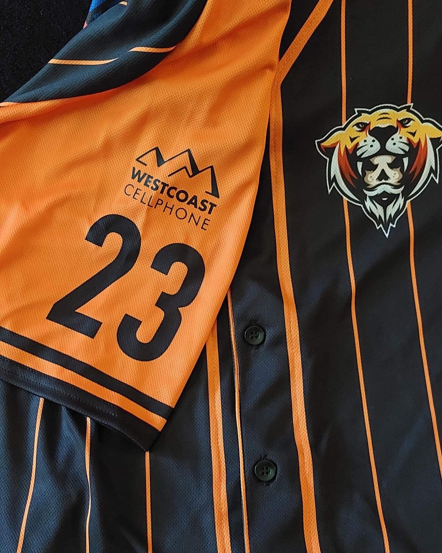 Happy to sponsor! @tiger.kings.softball.club 
@macnesacorp #chilliwack #chilliwackbc #chilliwackbusiness #softball #summervibes