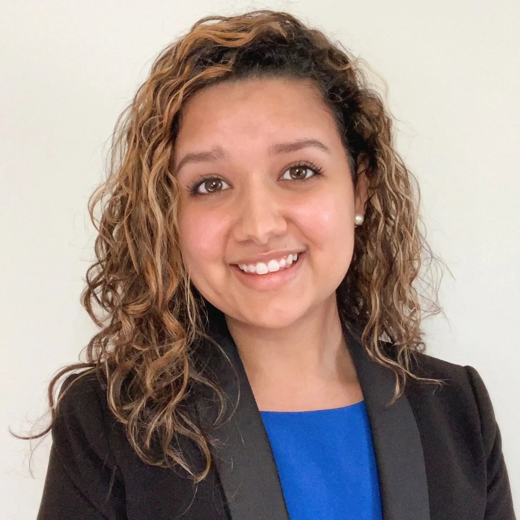 Dualism / Kelley Bahata