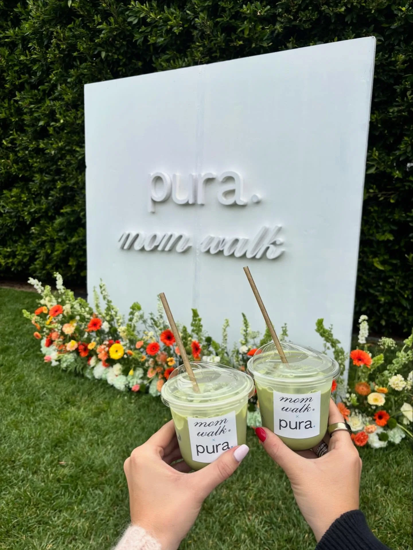 Loved being part of the Mom Walk Collective event in Newport Beach yesterday 🤍✨ Celebrating the launch of Pura Diapers on Thrive Market with such an amazing community of moms&mdash;nothing better than sunshine, connection, and brands we believe in!
