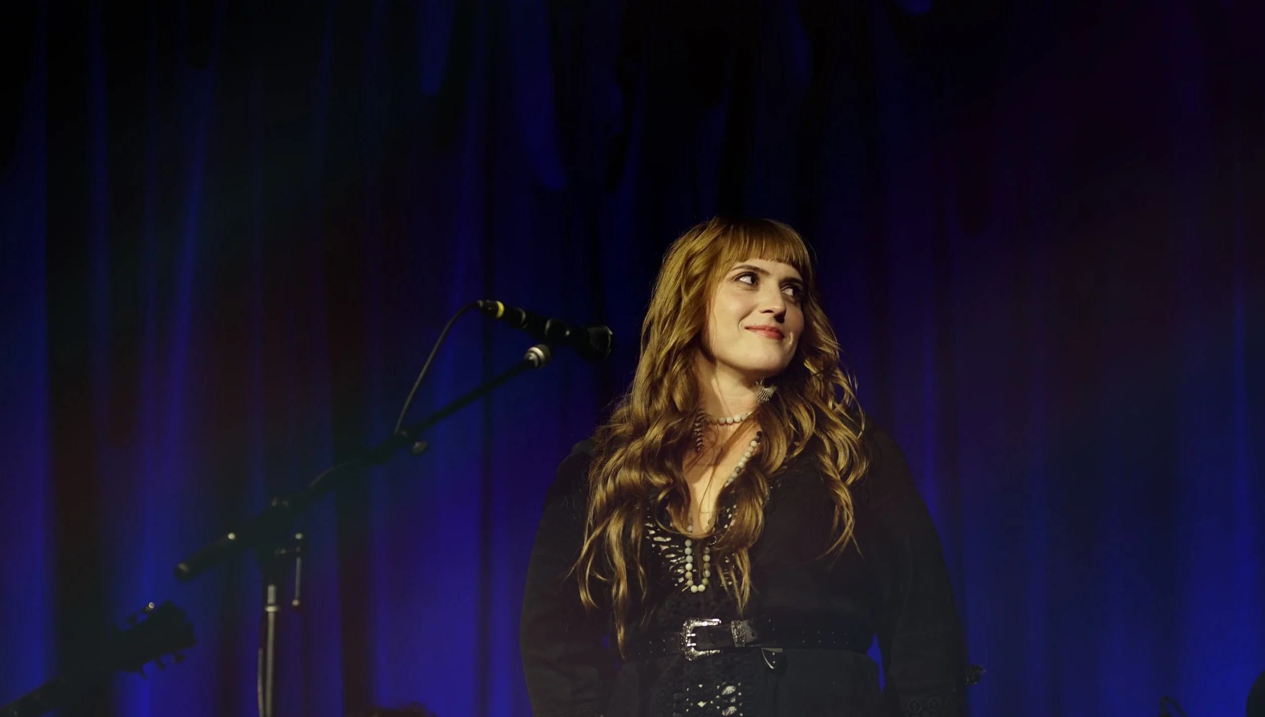 STILLS horizontal.00_00_02_21.Still006.jpg