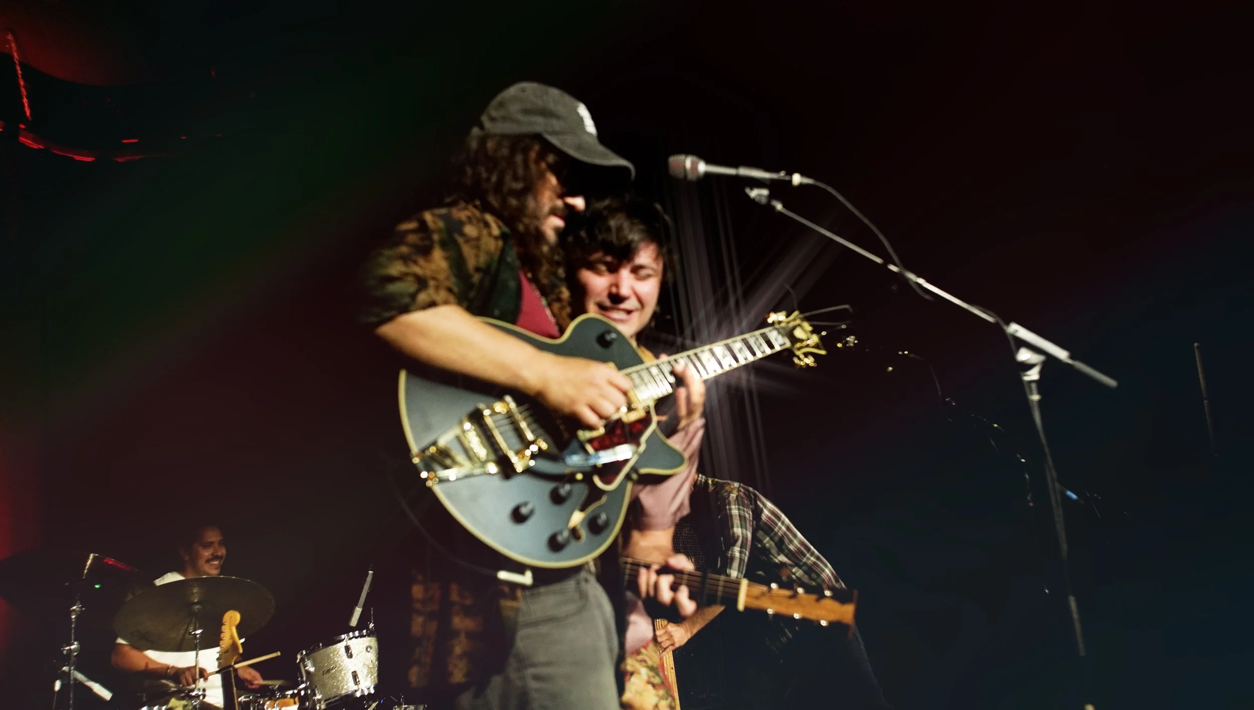 STILLS horizontal.00_00_06_04.Still018.jpg