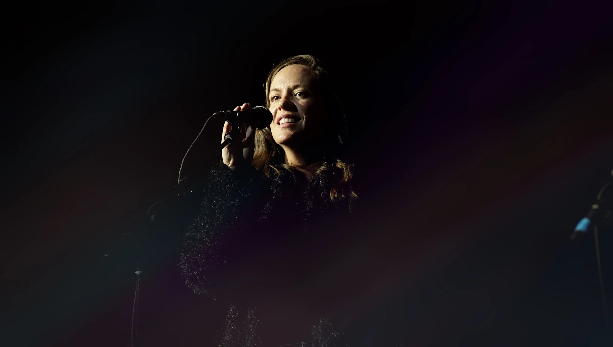 STILLS horizontal.00_00_02_08.Still005.jpg