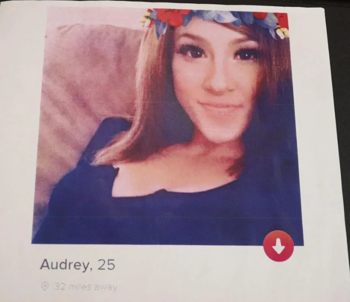 Audrey Tinder Account.png