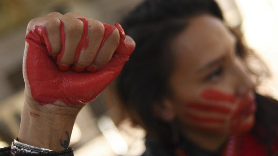 AE-MMIW-GettyImages-1180493808.jpg