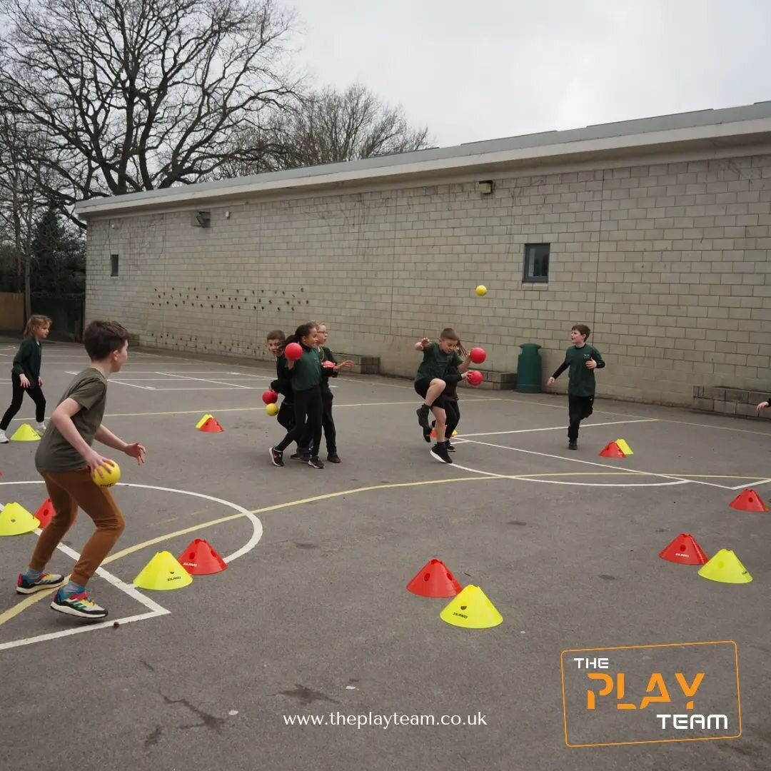 Dodgeball 🏐 and Tennis 🎾 are the agenda for Wednesday's after-school clubs.

Both clubs are highly inclusive and great fun. 

Book your place now at https://theplayteam.class4kids.co.uk/