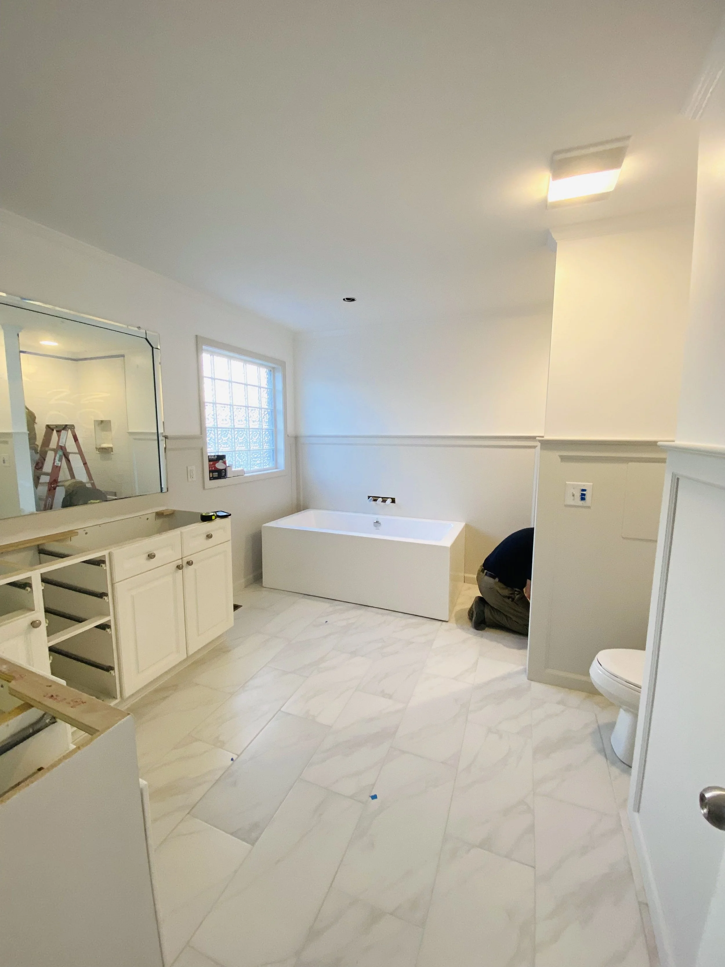 bhomeco-build-bathroom-transformation-before_(10).jpg