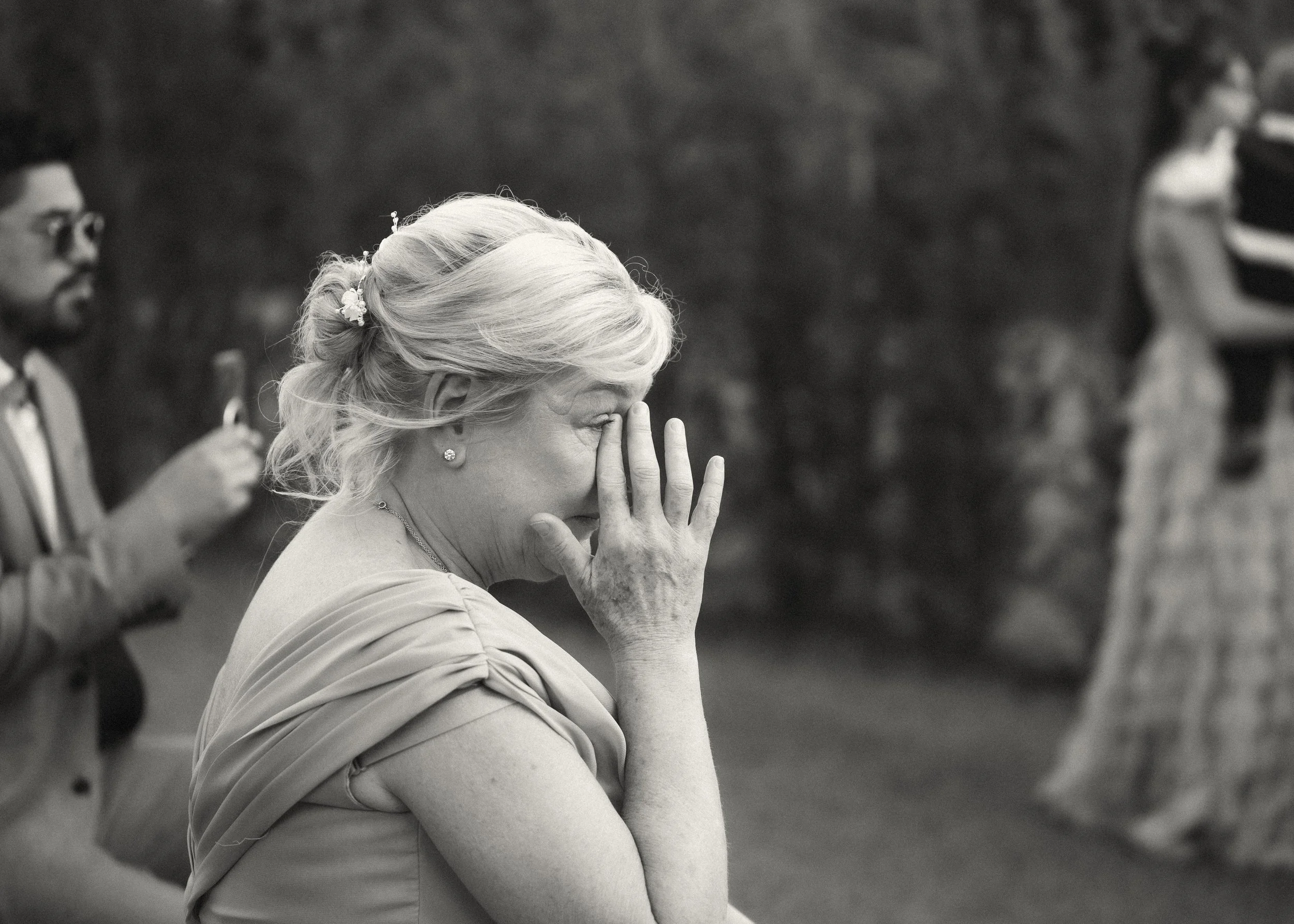 HillHouse Clermont wedding crying mother