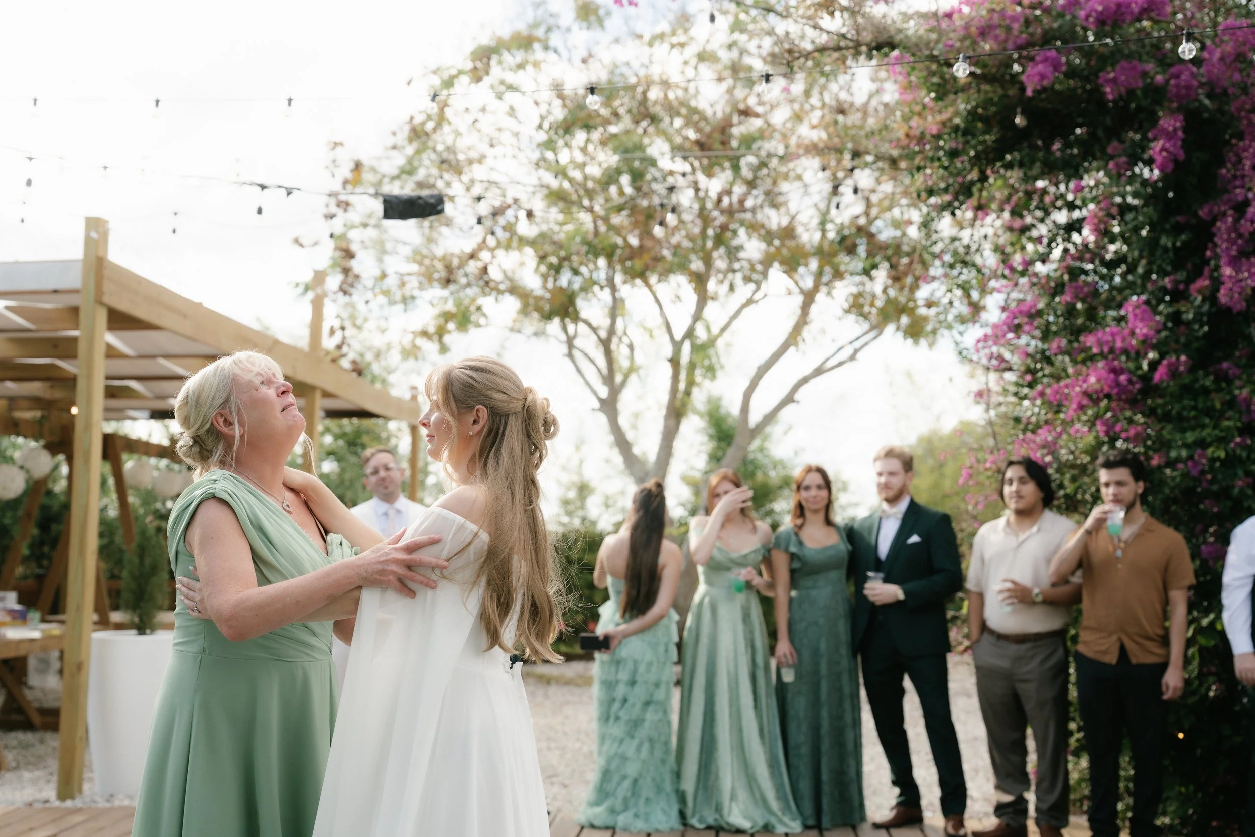 HillHouse Clermont wedding mother daughter dance