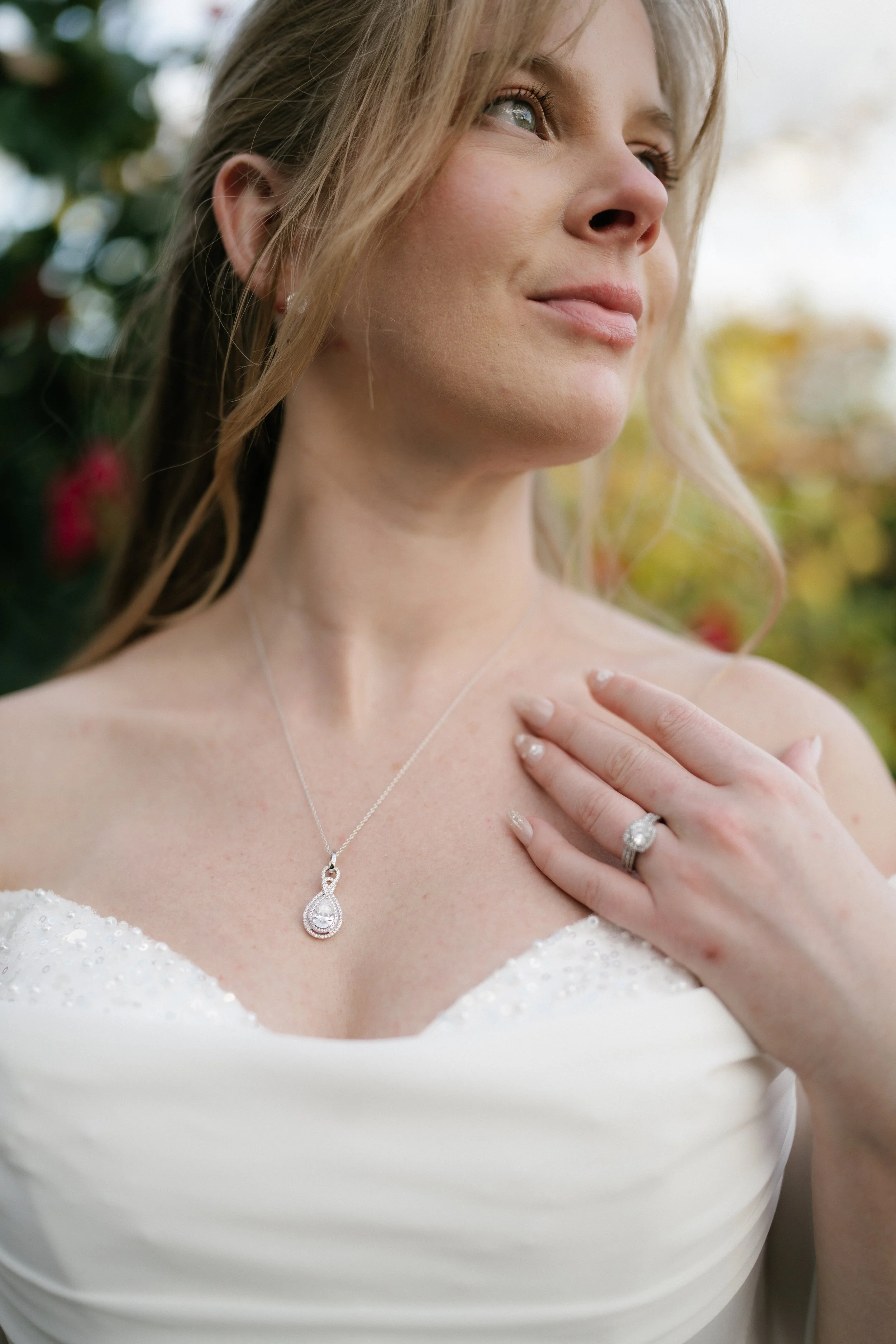HillHouse Clermont wedding bride portrait 