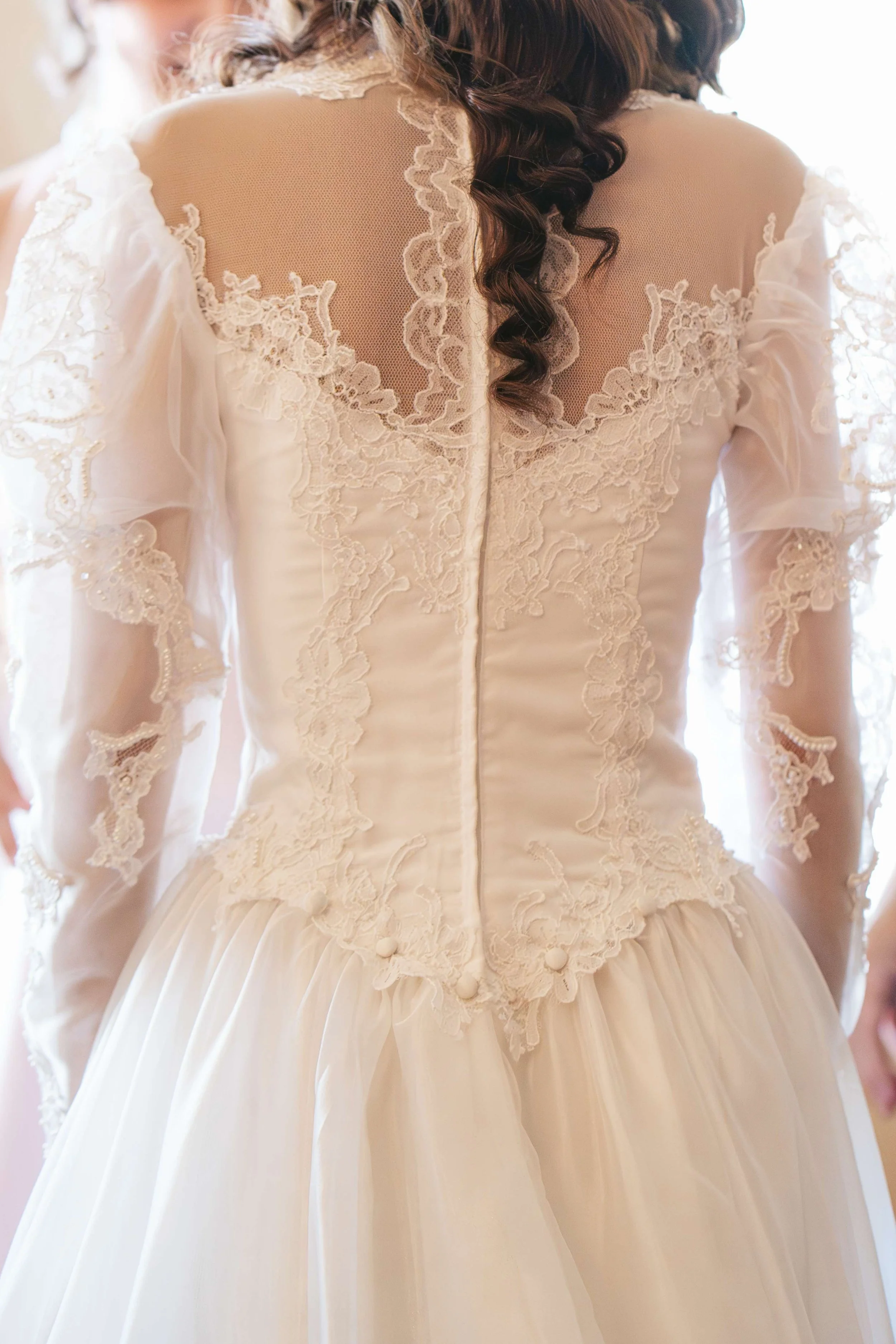 back of vintage wedding dress