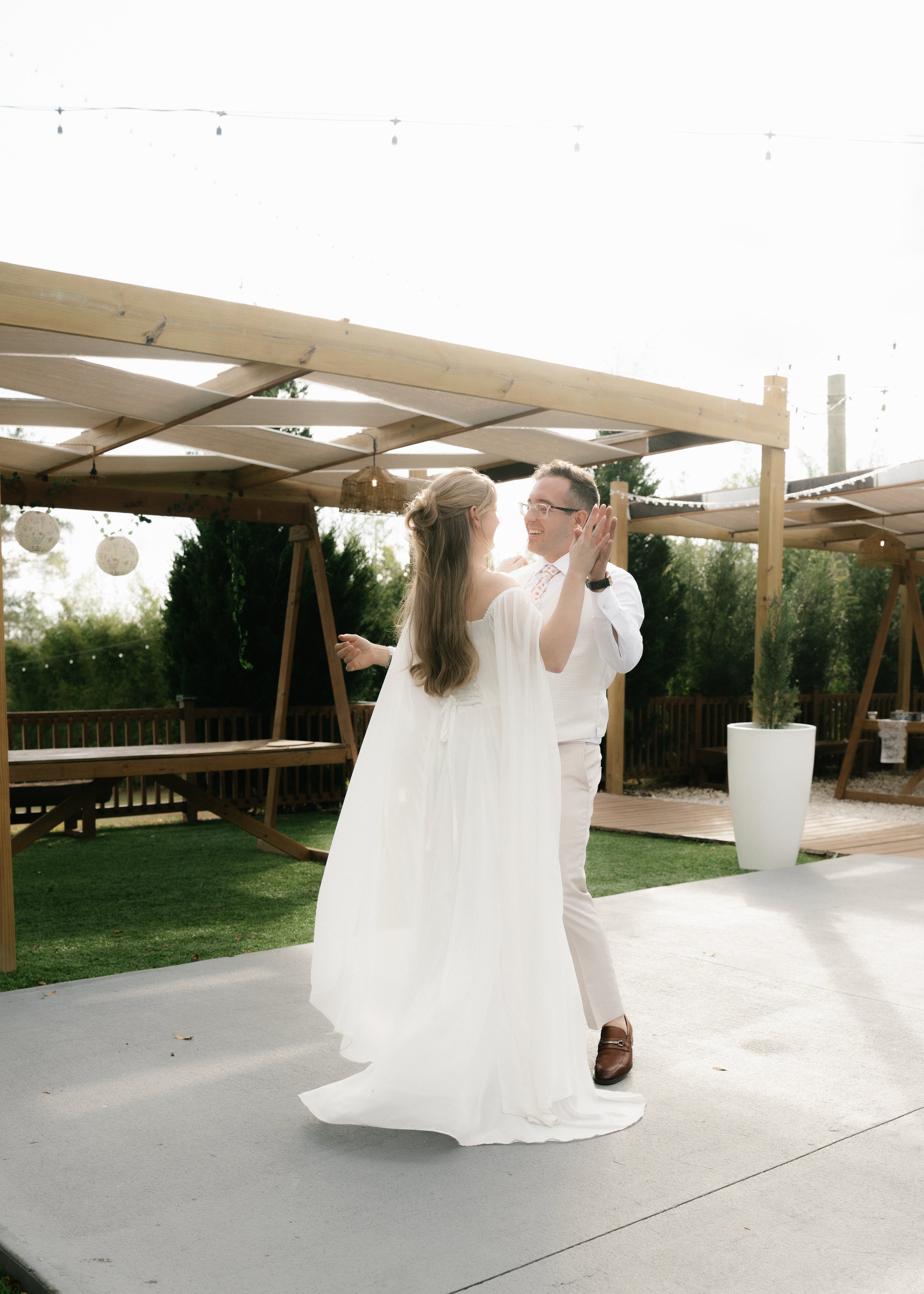 HillHouse Clermont wedding first dance