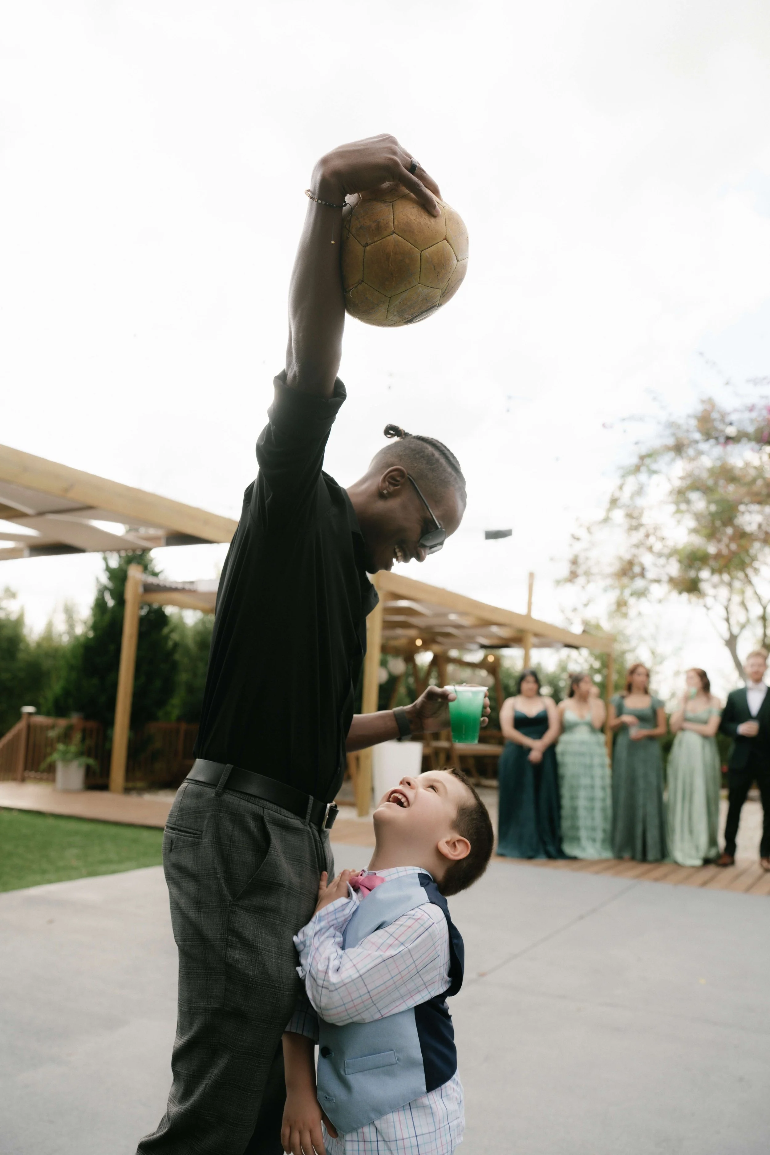 Guest interaction at a wedding at HillHouse Clermont, Florida