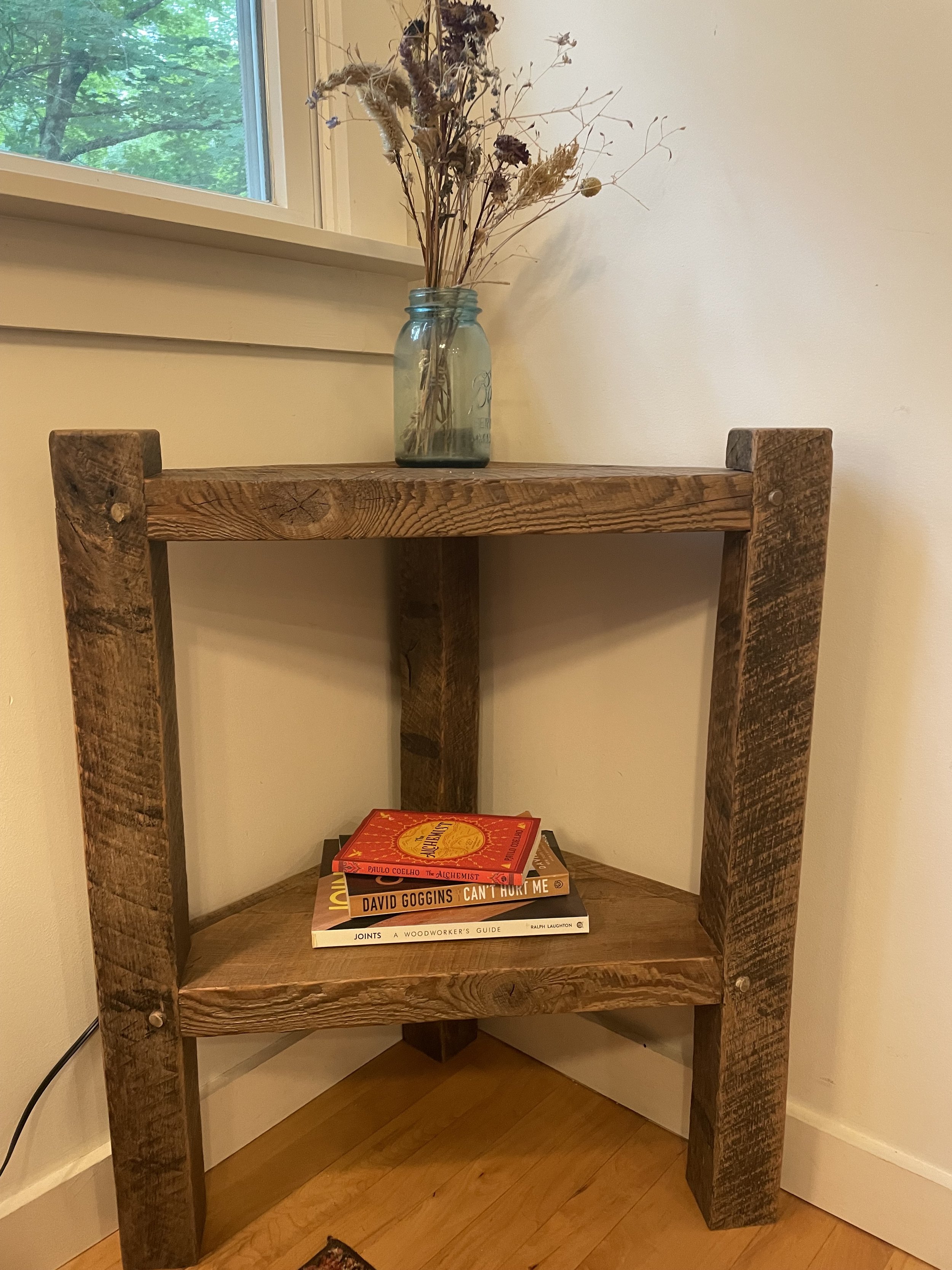 corner table front view1.jpg