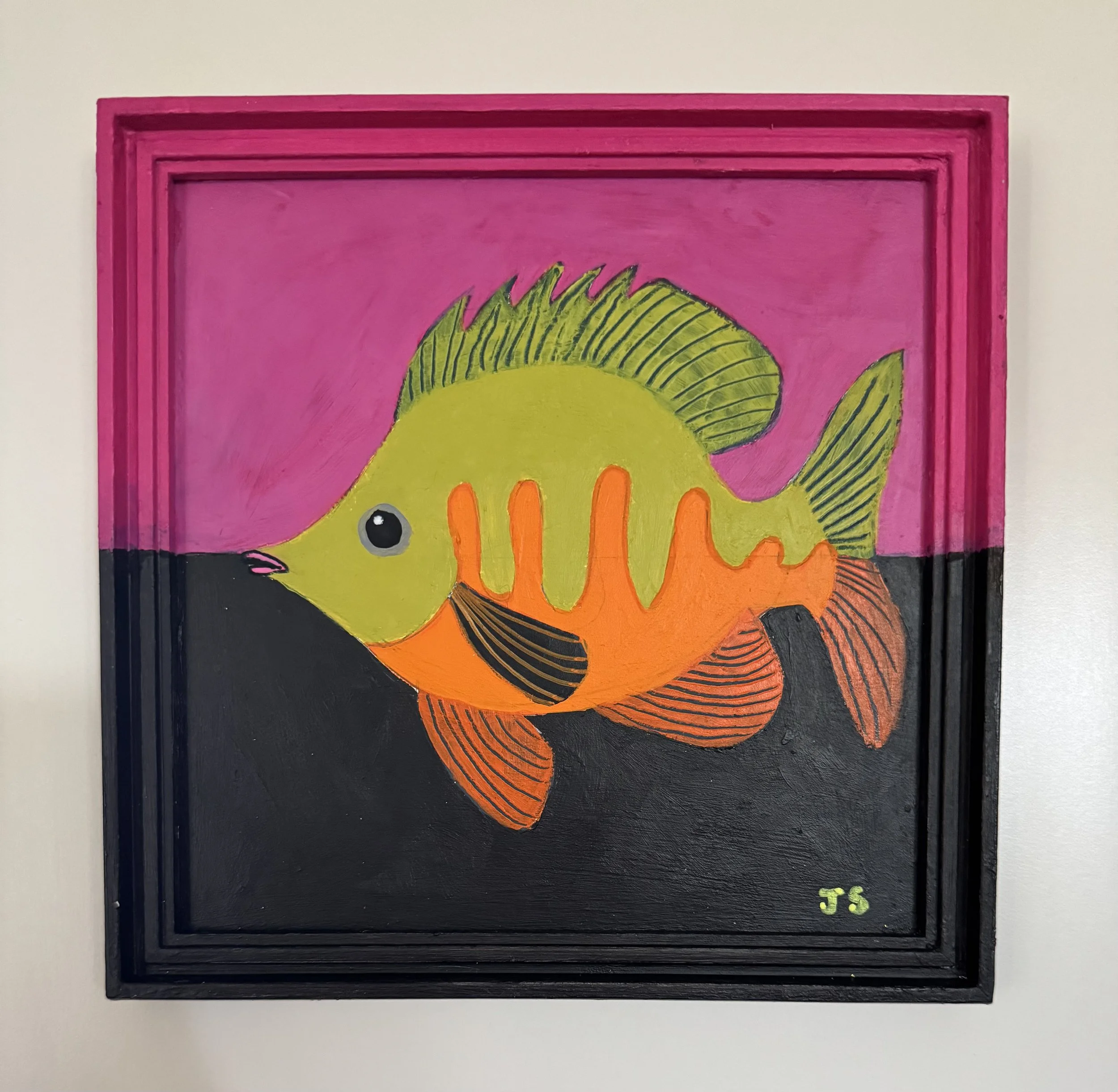 GRAPHIC PAINTED FISH