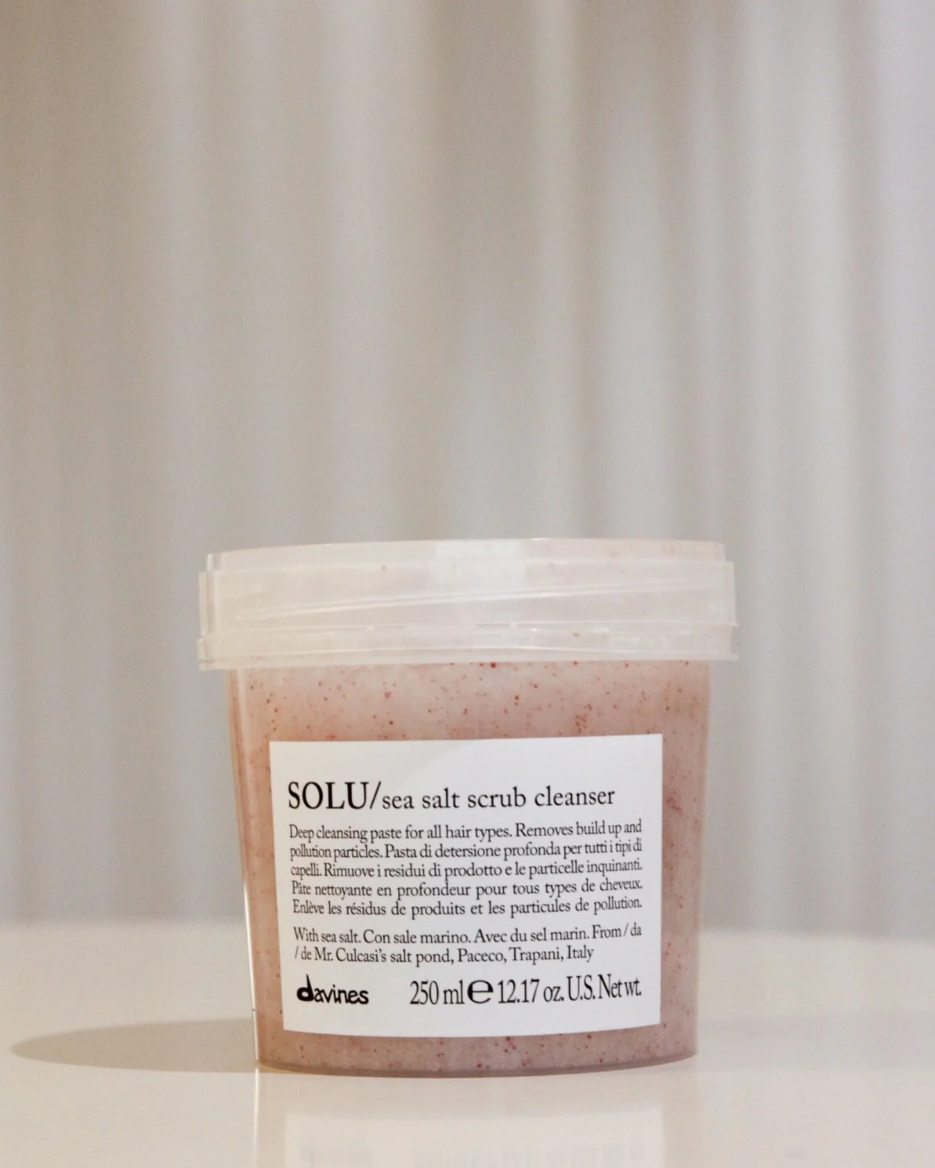 Meet your new reset ritual: Solu Sea Salt Scrub Cleanser. A purifying scrub that detoxes the scalp, removes residue, and brings your hair back to life with every wash.

How to use: Apply to the scalp, add water to help it lather, massage slowly, then