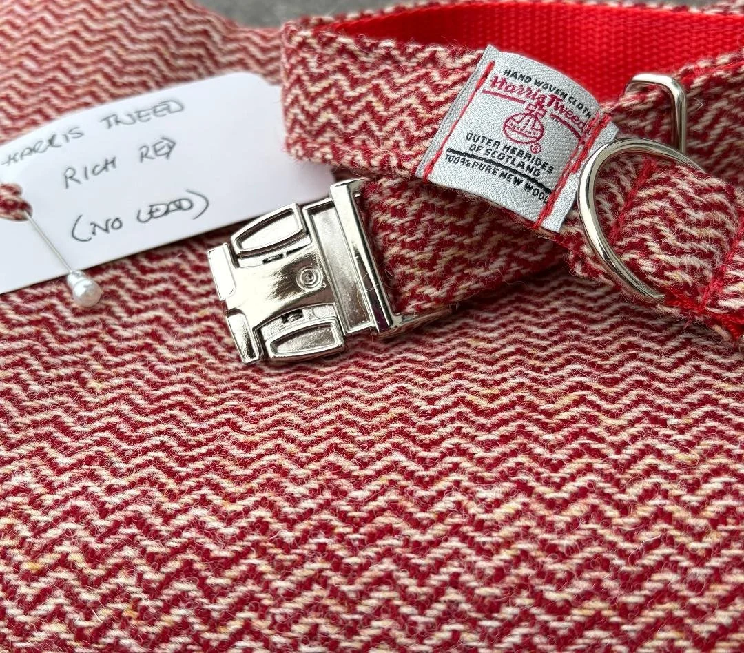 HARRIS TWEED - RICH RED  (NO LEAD)