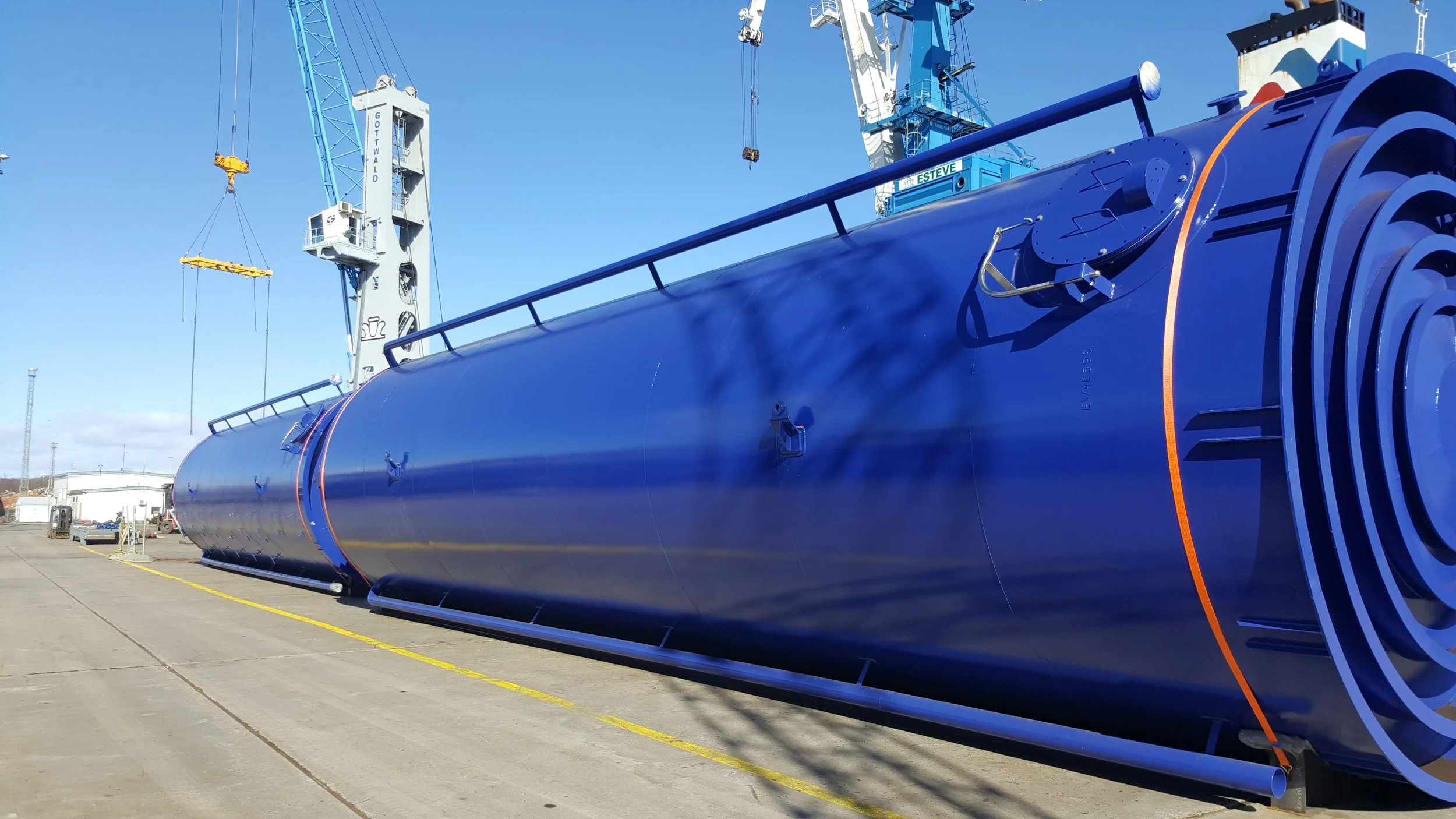 Lagertanker i ulike størrelser