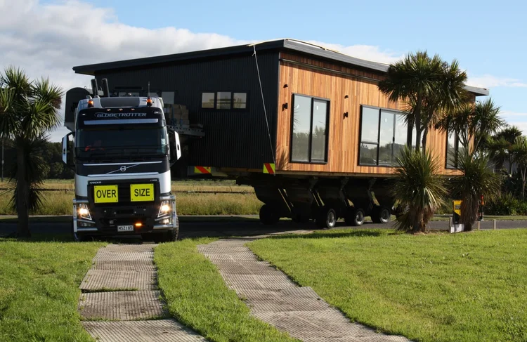 Smith Crane & Construction - NZ's largest fleet of Cranes