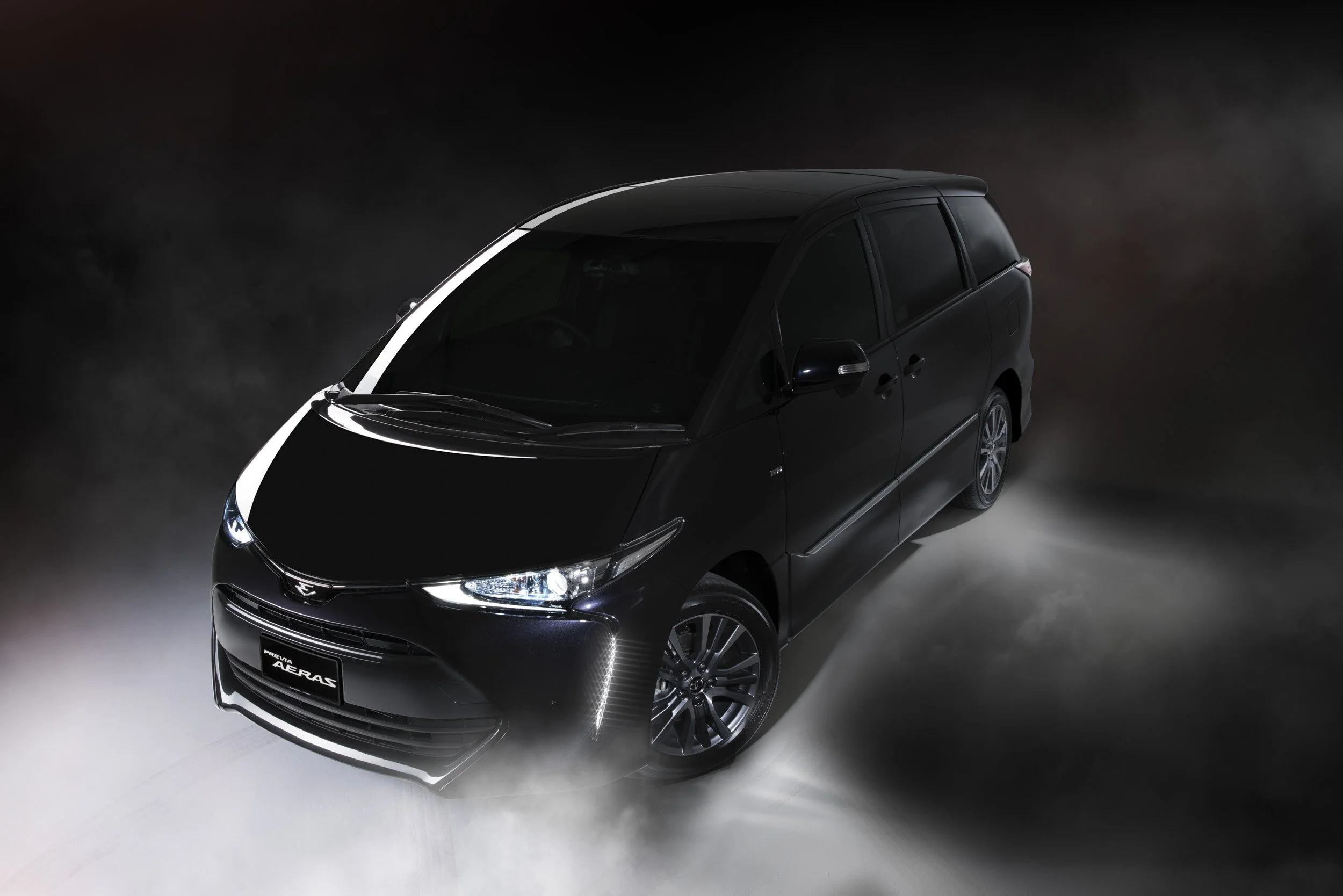 Tftstudio_Toyotaprevia_6.jpg