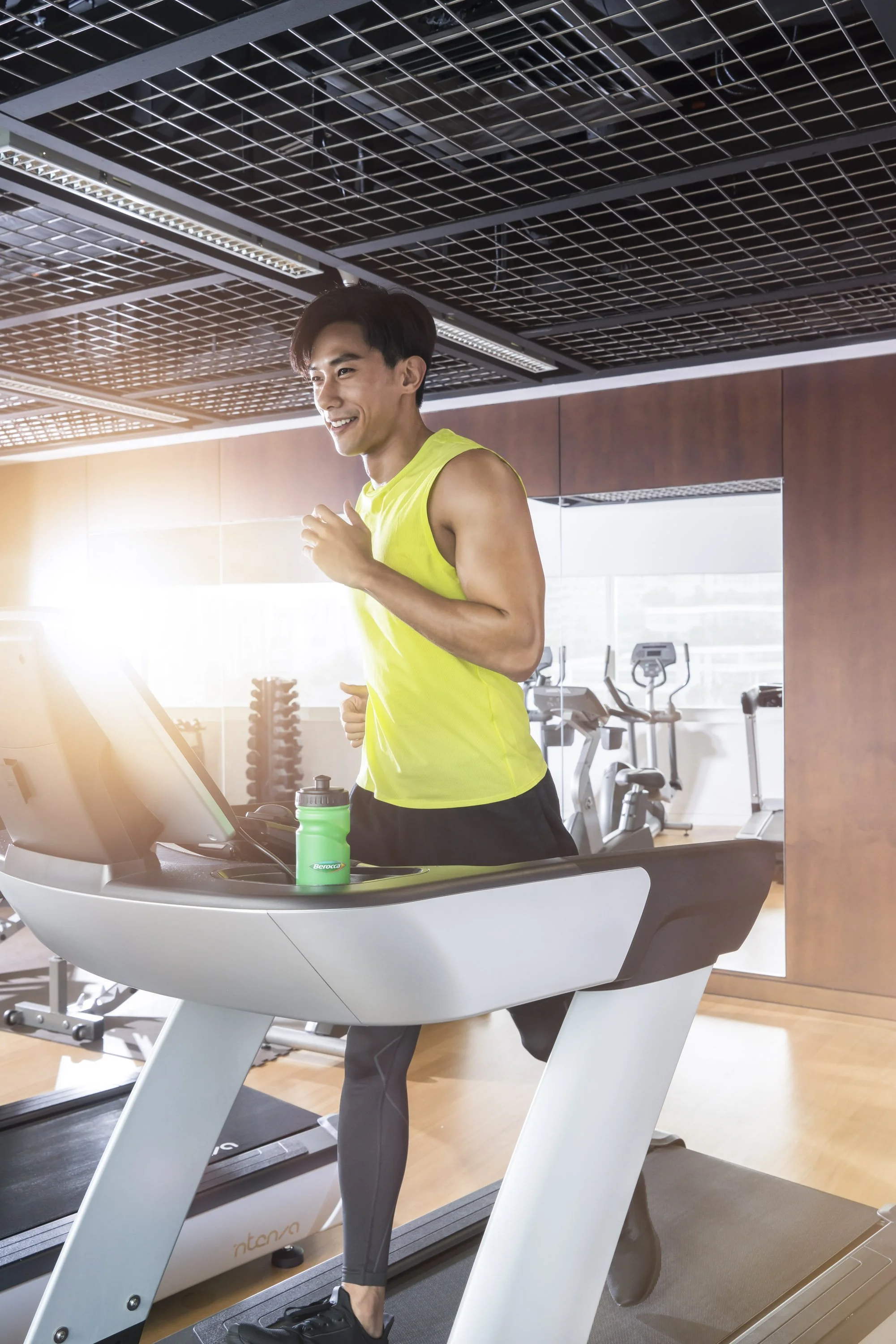 2017.06.12 Berocca0122sunflarec_website preview .jpg