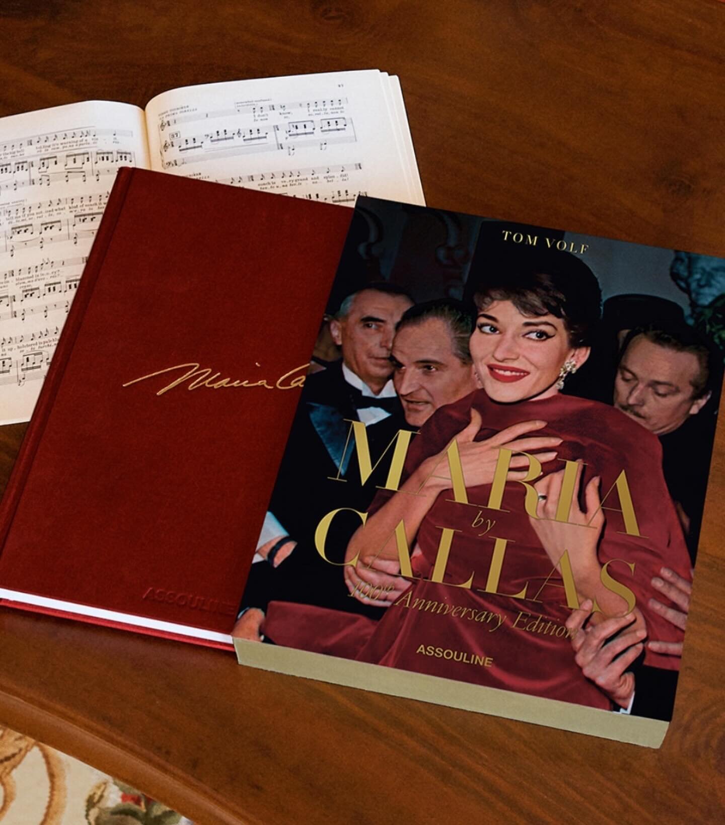 D&eacute;couvrez des archives perdues et des photos jusque-l&agrave; inconnues de la soprano l&eacute;gendaire, Maria Callas, dans &ldquo;Maria by Callas&rdquo; de Tom Volf. Aid&eacute; d&rsquo;amis et collaborateurs proches de la chanteuse, Volf pr&