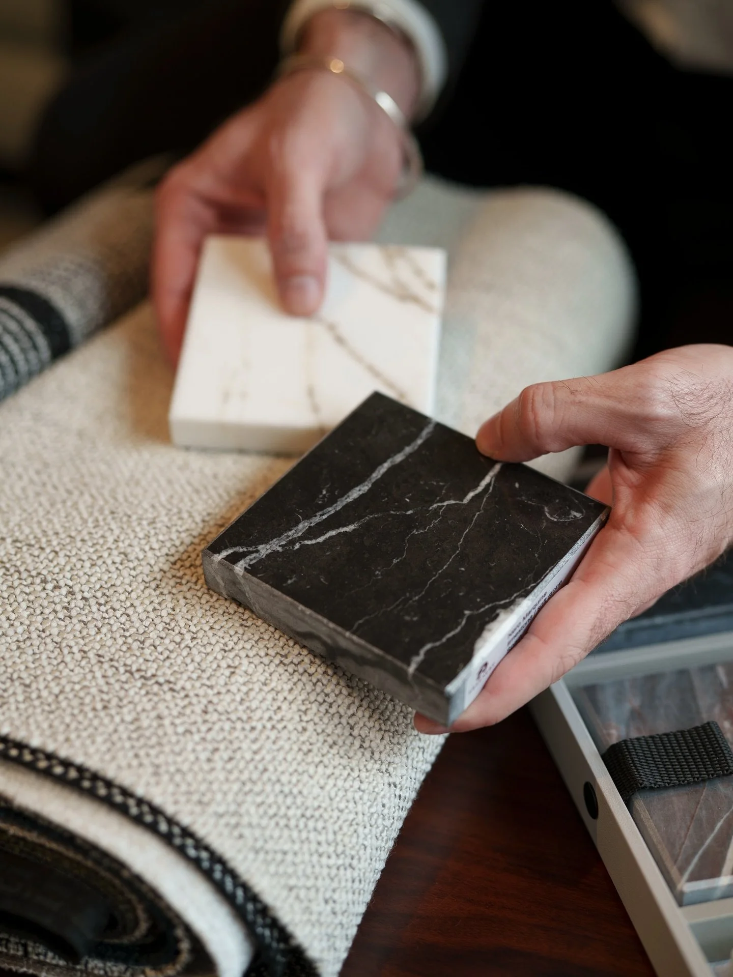 Chez Bonn, nous vous accompagnons dans chaque &eacute;tape de votre projet d&rsquo;am&eacute;nagement :

- Choix des mat&eacute;riaux haut de gamme et adapt&eacute;s &agrave; votre style
- Optimisation intelligente de l&rsquo;espace pour un int&eacut