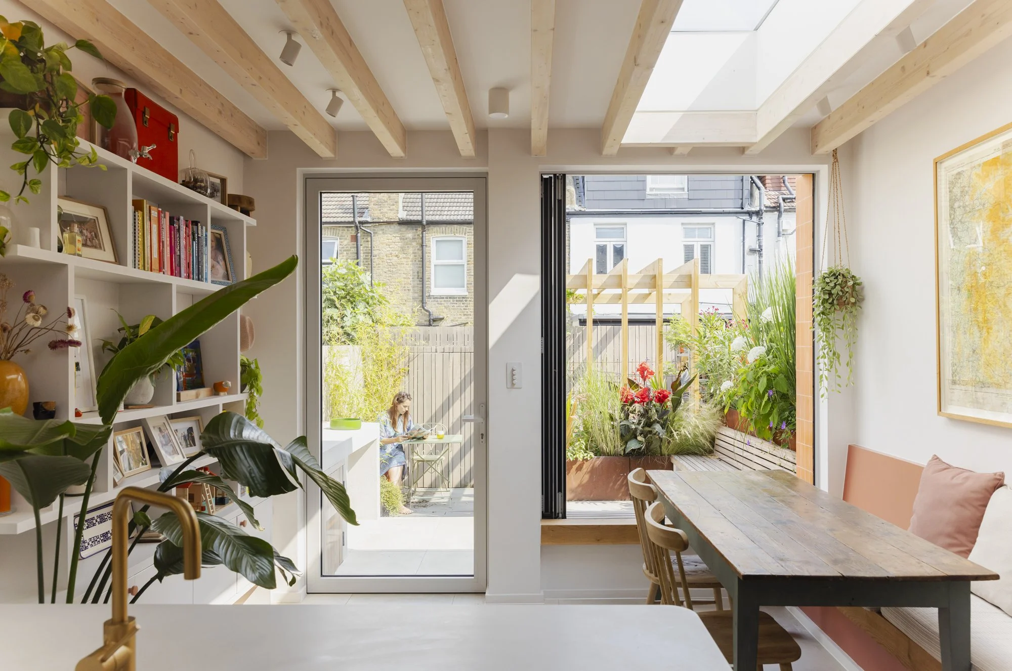 District Architects Ltd — Silvester Road-05.jpg