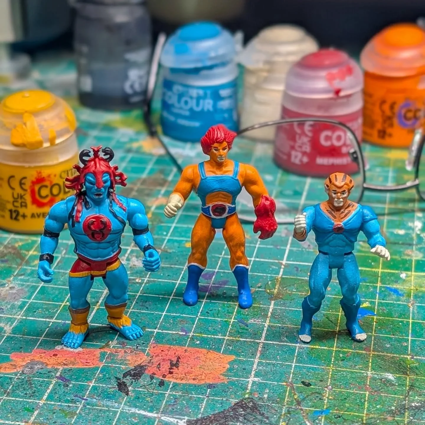 Thundercats are loose 🐯
.
Just finishing up this custom order. Someone wanted a Teenie Weenie Tygra. But should I make more? 🤔
.
Let me know!
.
Action figures for your toys 🪀 
.
Resin by @nova3d3dprinter
.
🍕
.
#thundercat #thundercats #tmnt #hero