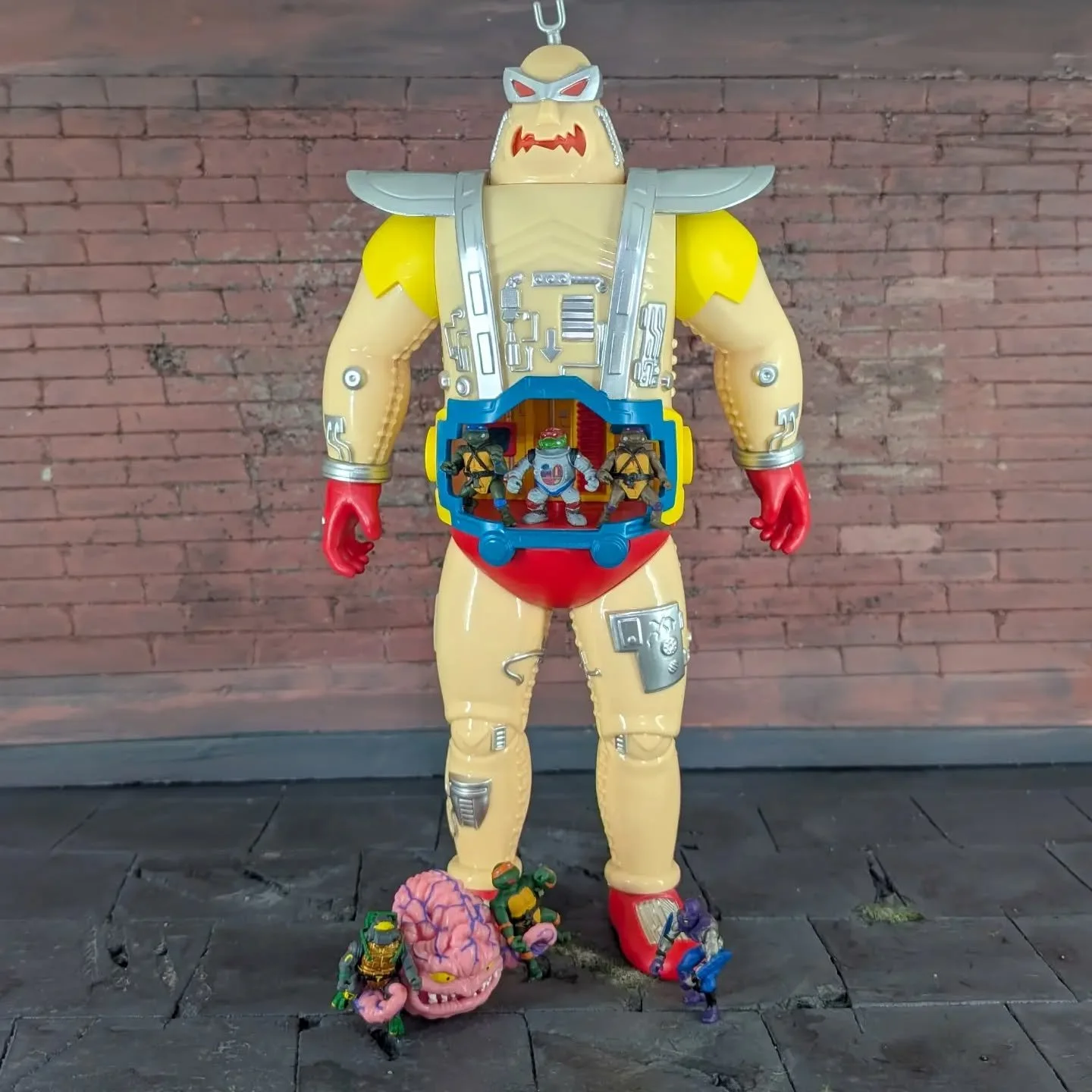 Teenie Weenie Ninja Turtles 🐢 they're like action figures for your action figures 🤩 last few of these little guys left. 
.
Metalhead, Leonardo, Donatello, Wacky Mikey and metallic Foot Soldiers available right now. 
.
Grab them over at 👉 TheRetroS