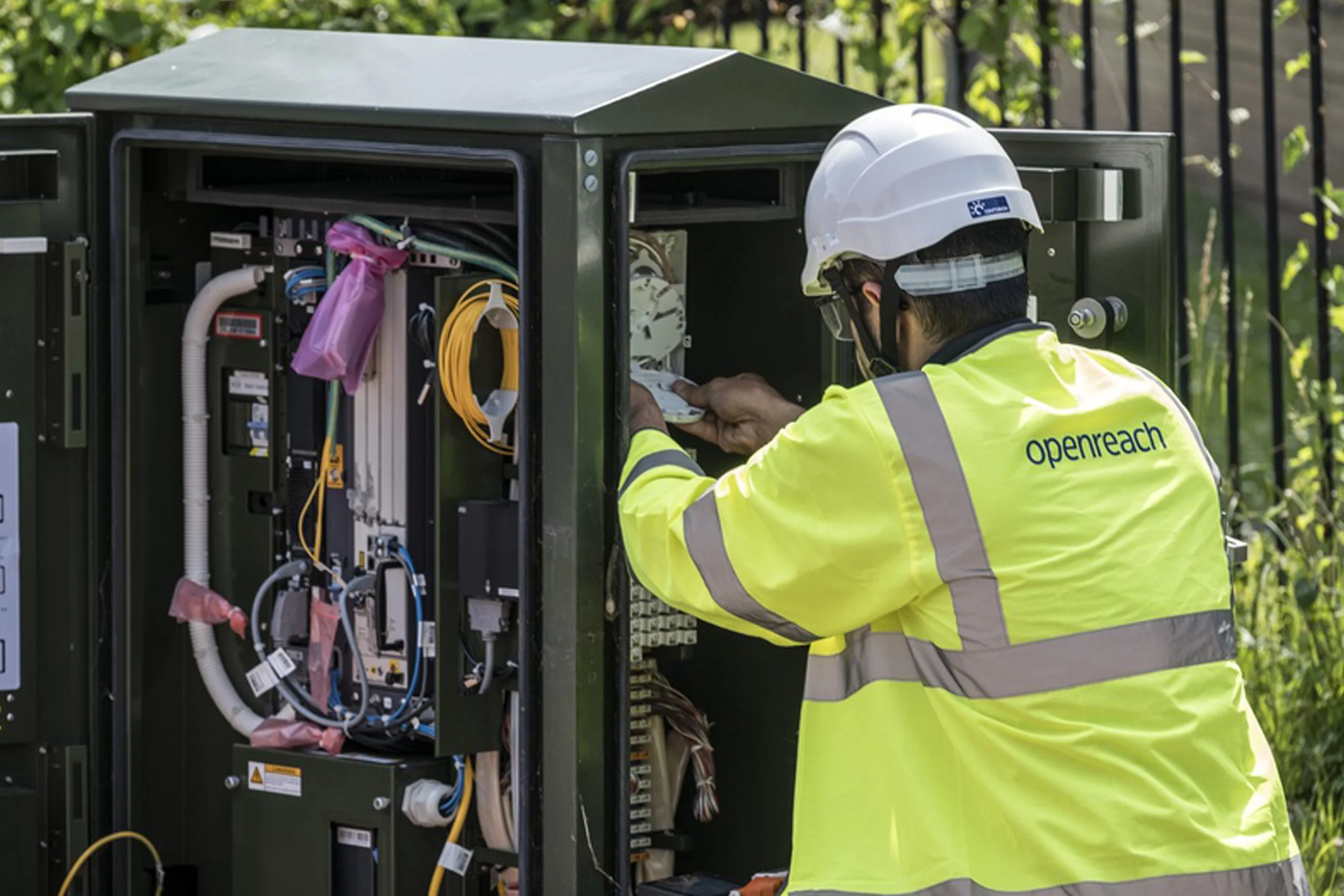 Westbury businesses benefit from high-speed Full Fibre broadband at Woodland Industrial Estate