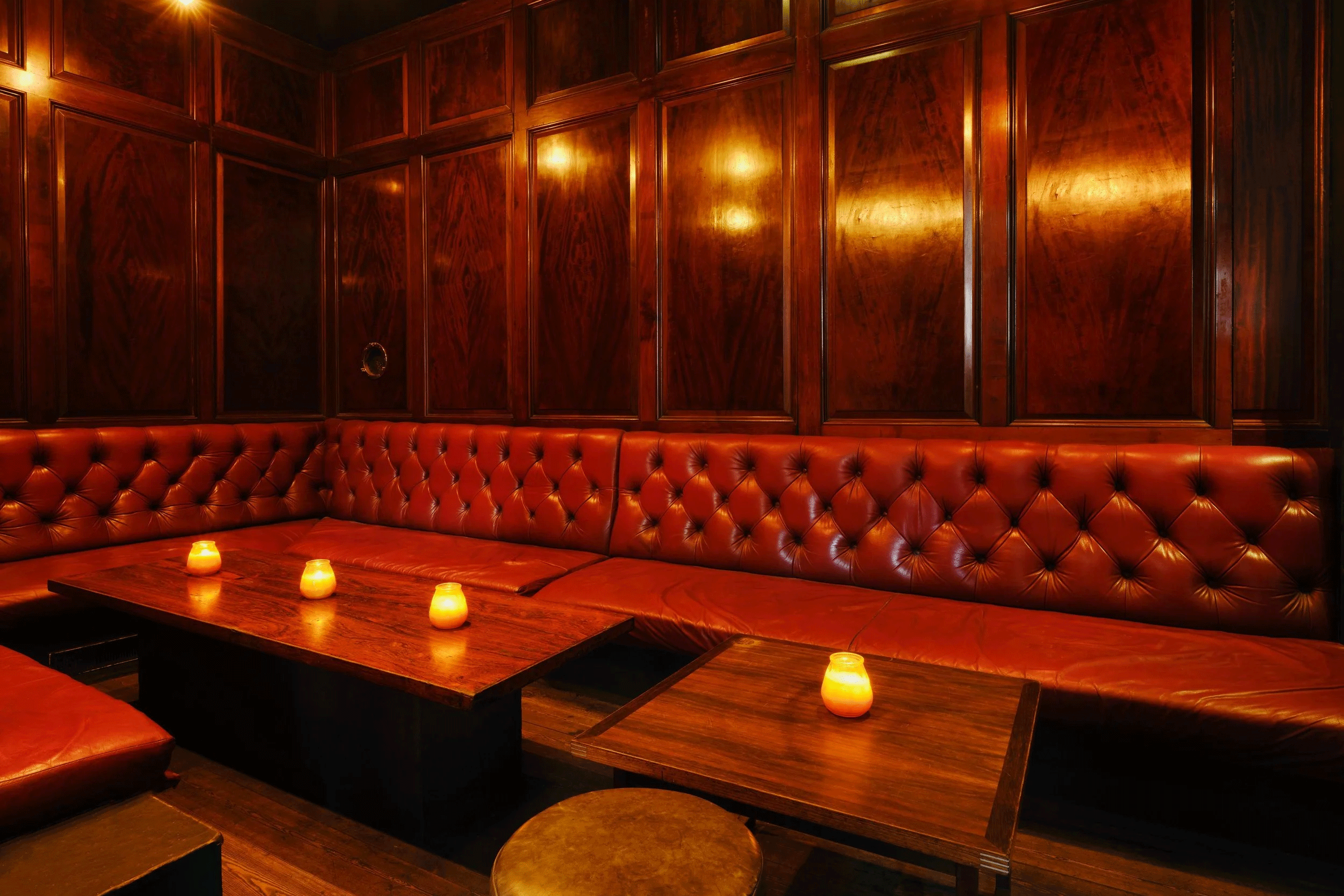 Old_Blue_Last_red_room_1.png