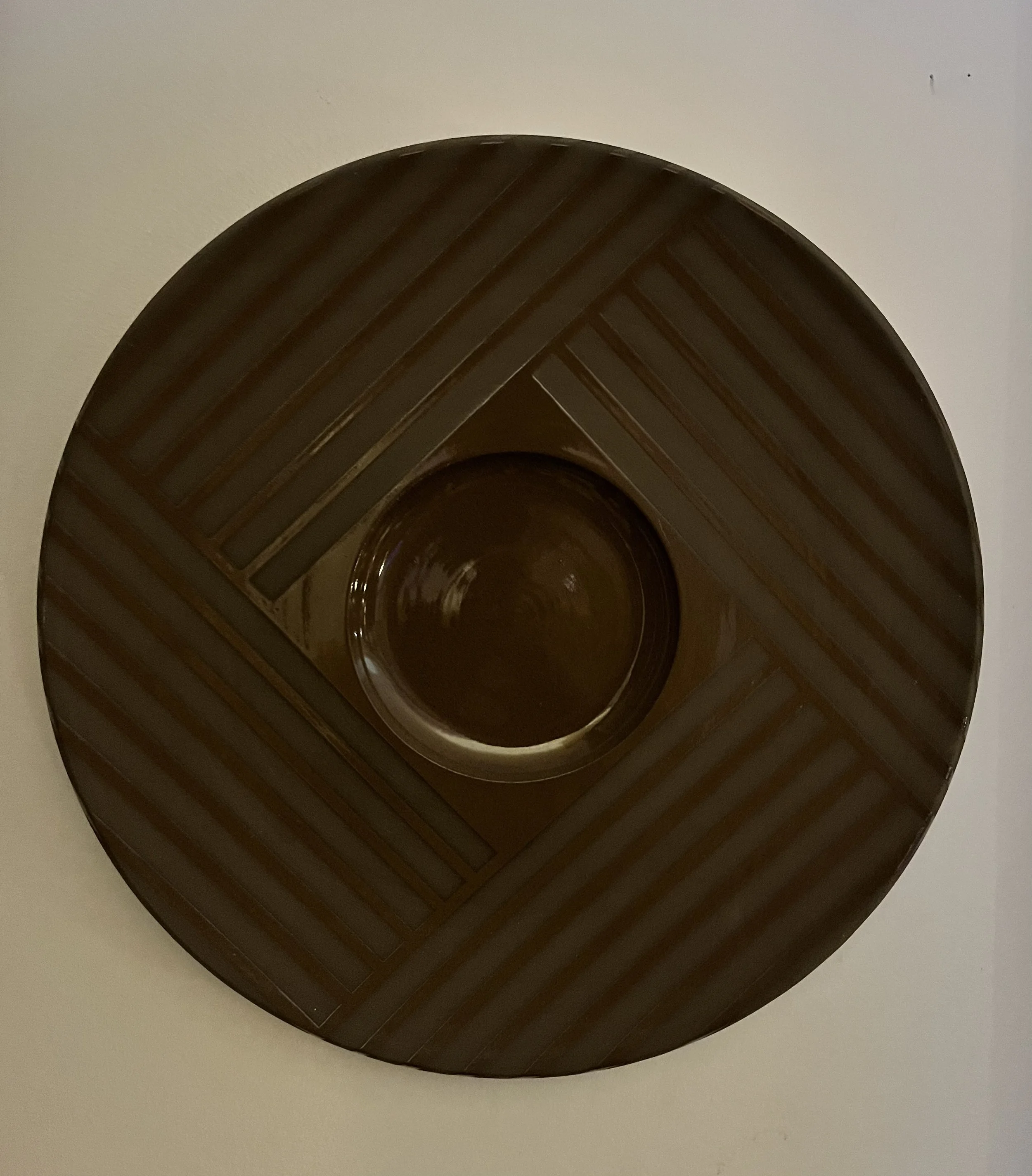 La grande brun, 1990 wheel thrown earthenware