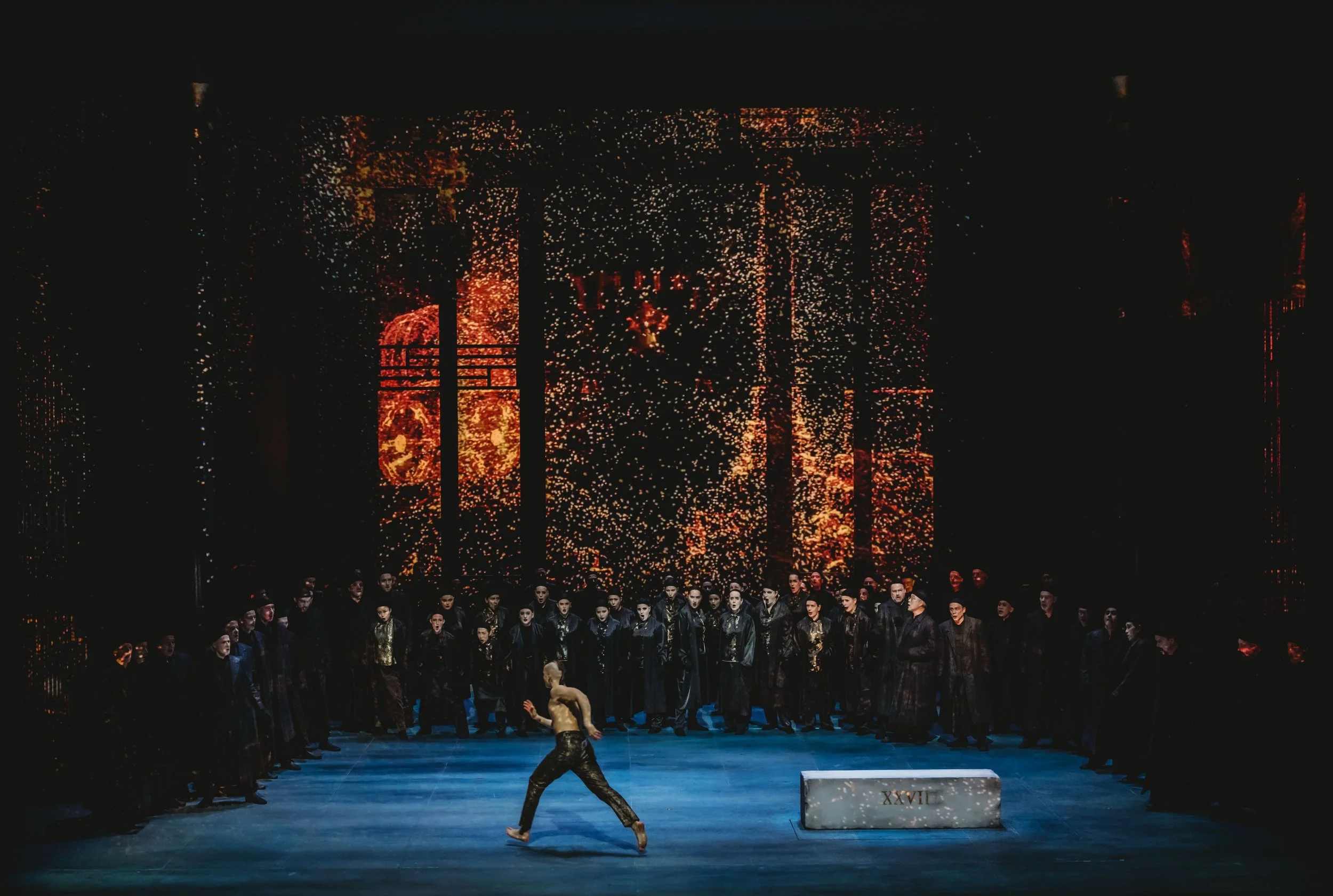 Turandot 2024_Hessisches Staatstheater Wiesbaden_008 (Custom).jpg