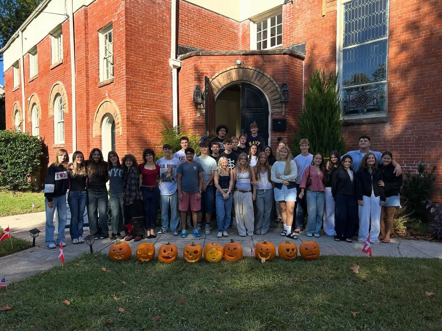 Our Danish friends have arrived!  Today we welcome our friends from @ikastbrandegym for a week visit to our school. We kicked off the week with pumpkin carving and Harkness classes before heading out to explore Hampton Roads. #tritons💙🤍⚓️ #harkness