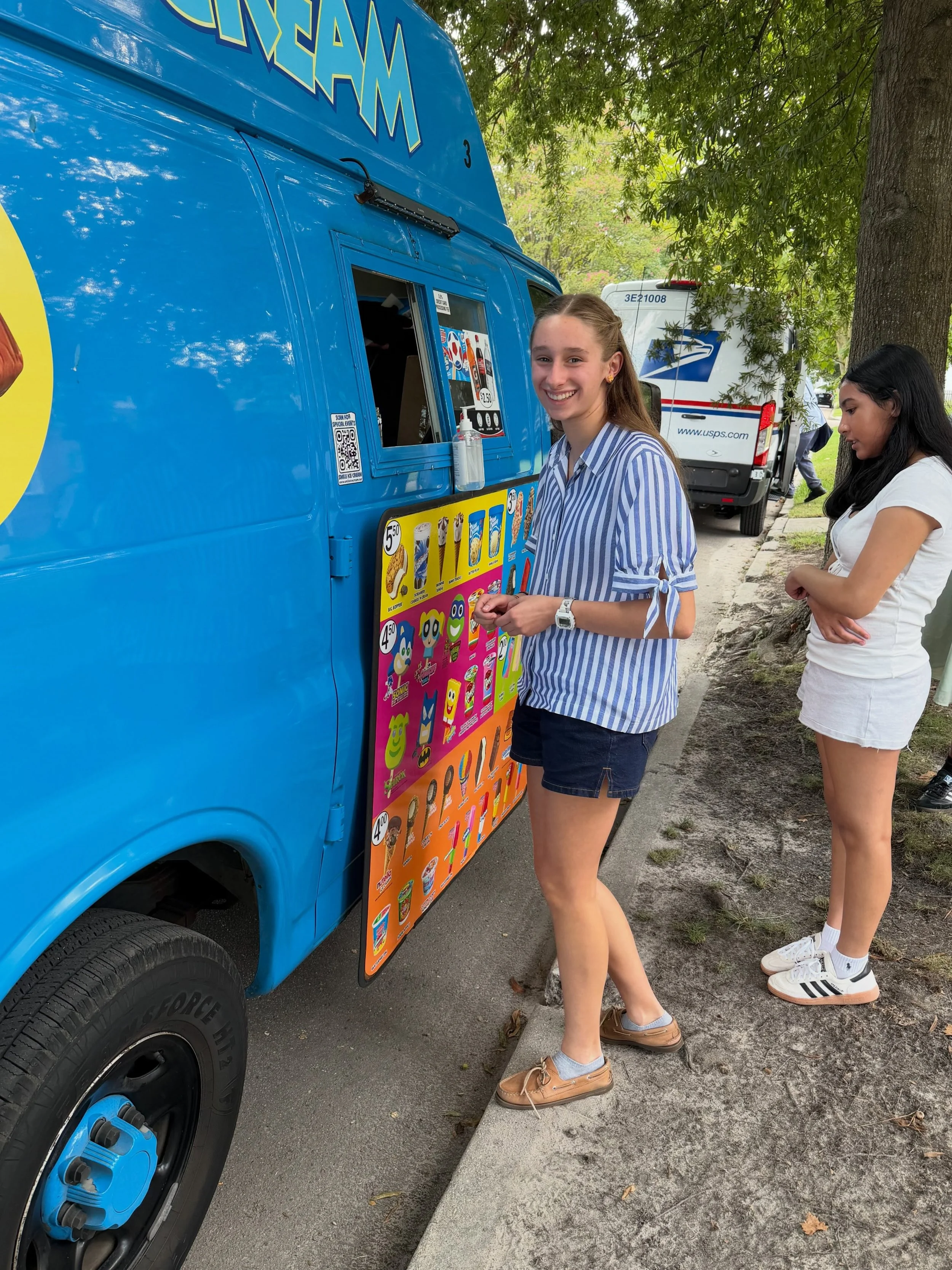 A huge THANK YOU to the Hughes Family &amp; @smileicecream757 for our First Day of School treat! 

#tritions💙🤍🔱
#harkness
#ibworldschool
#LearningThatInspires
#OutcomesThatMatter