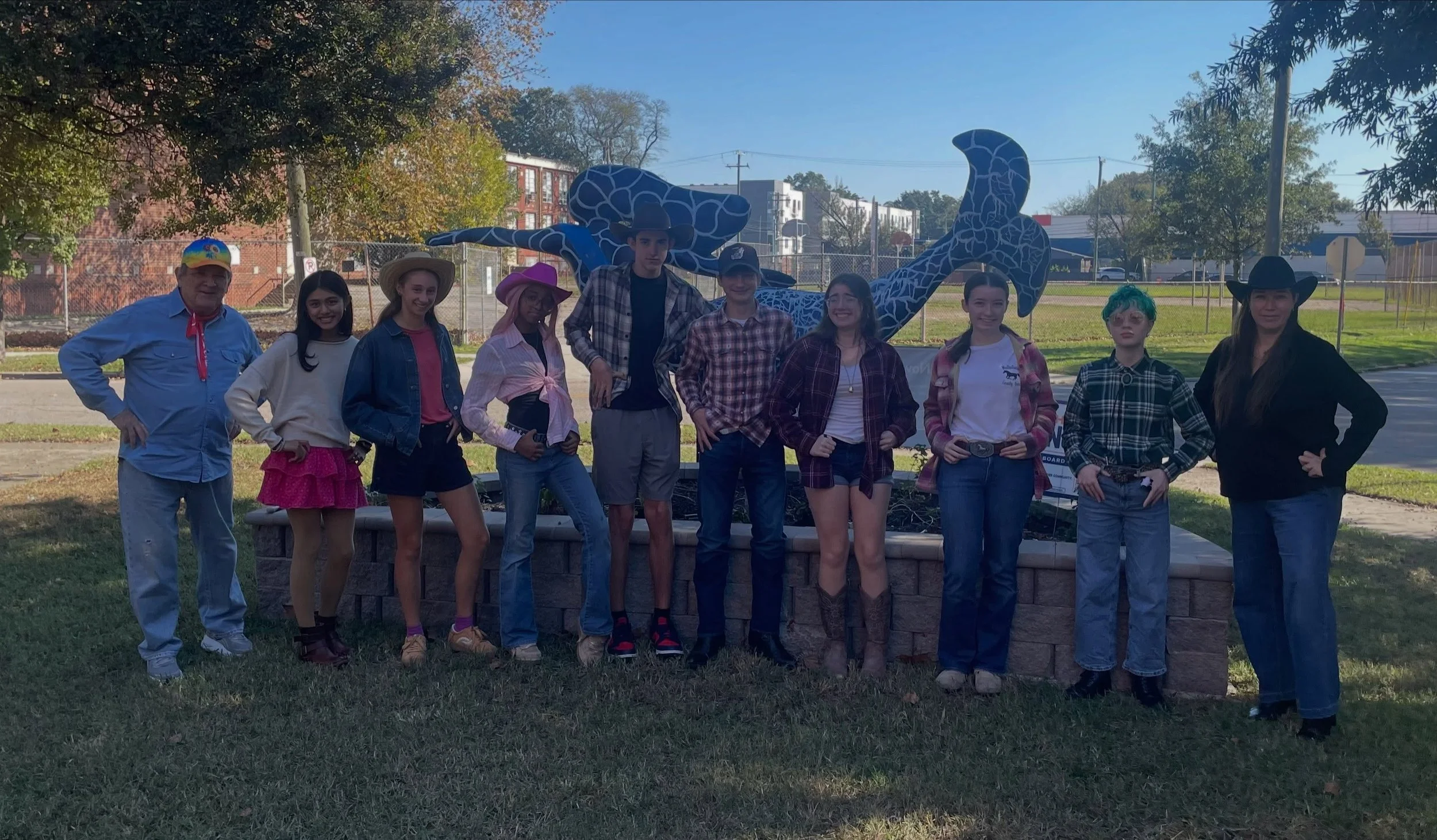 There&rsquo;s no place like spirit week! 🌈💙 Our Tritons celebrated the week leading up to Homecoming with four Wizard of Oz-inspired spirit days: Breast Cancer Awareness Day, where everyone wore pink to show their support; Welcome to Kansas, featur