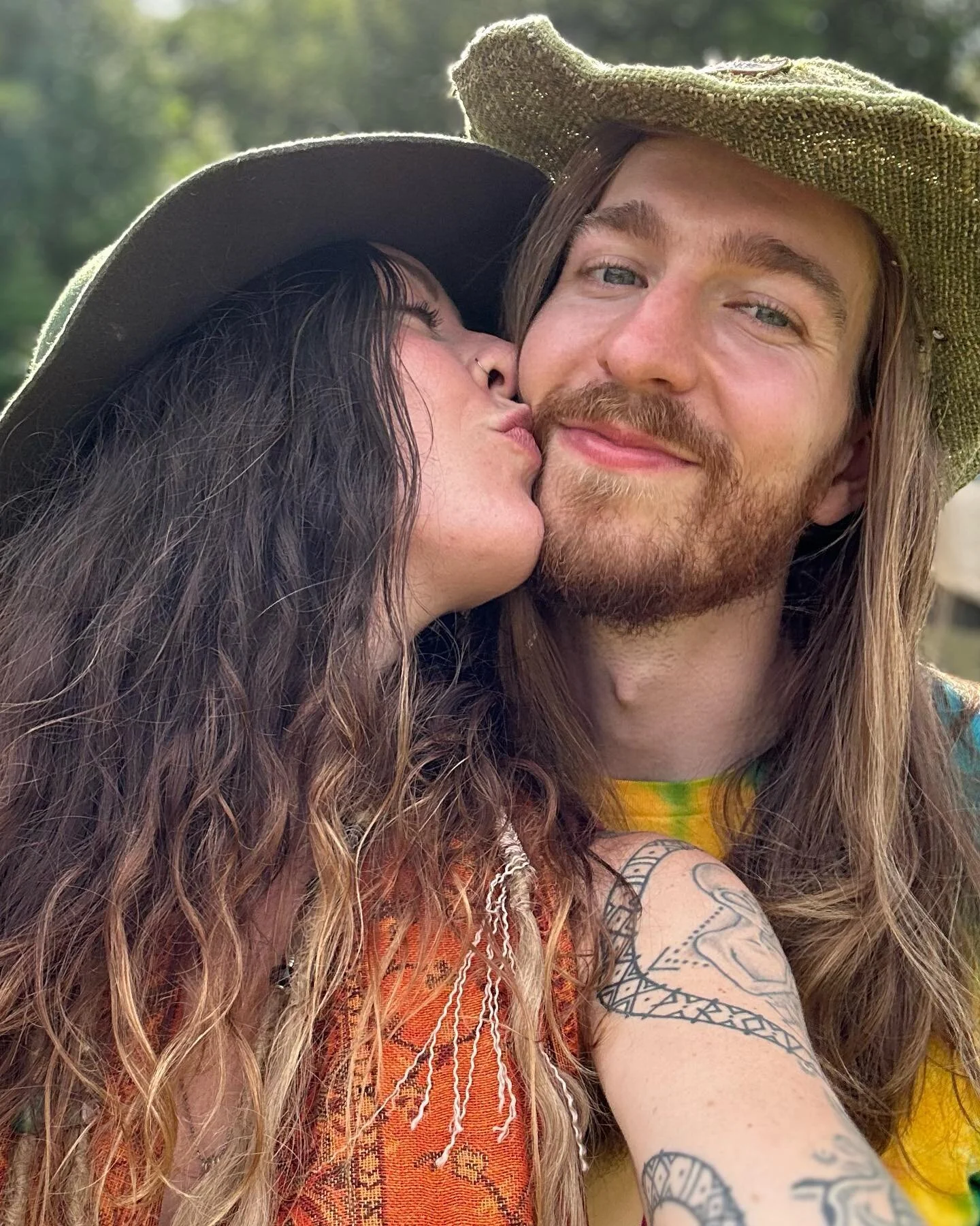 Happy 1 year anniversary to this AMAZING man, @ejoldak 🥳

This year has been one of the hardest years of my life with life throwing me so many unexpected curveballs, but because of you, it was also the ABSOLUTE BEST year of my life! It&rsquo;s funny