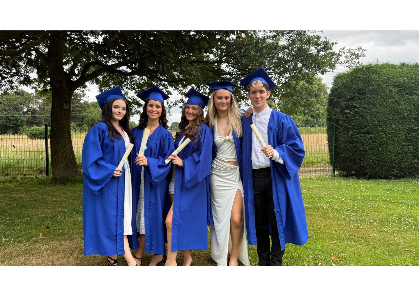🎓 Celebration Day &ndash; Acting &amp; Performance Students 🎭⁠
⁠
A huge congratulations to our phenomenal Year 13 Acting &amp; Performance students for officially completing their course and stepping into the next exciting chapter of their journeys