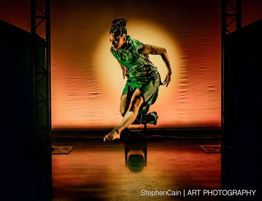 INTERNATIONAL DANCE DAY 💃🏼 

A look at some more professional pictures from our latest College Dance Production &lsquo;IMAGES&rsquo; 

#internationaldanceday #dancer #danceschool #dancecollege