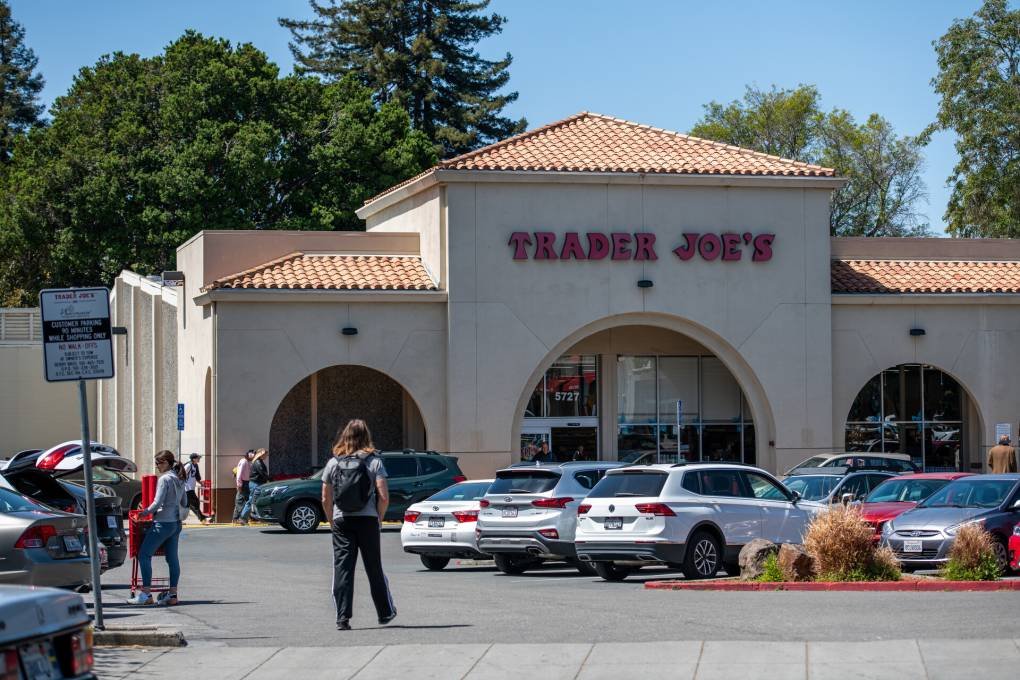 Oakland Rockridge Trader Joe's Workers Vote to Unionize Amid Unfair Labor Practices Complaints