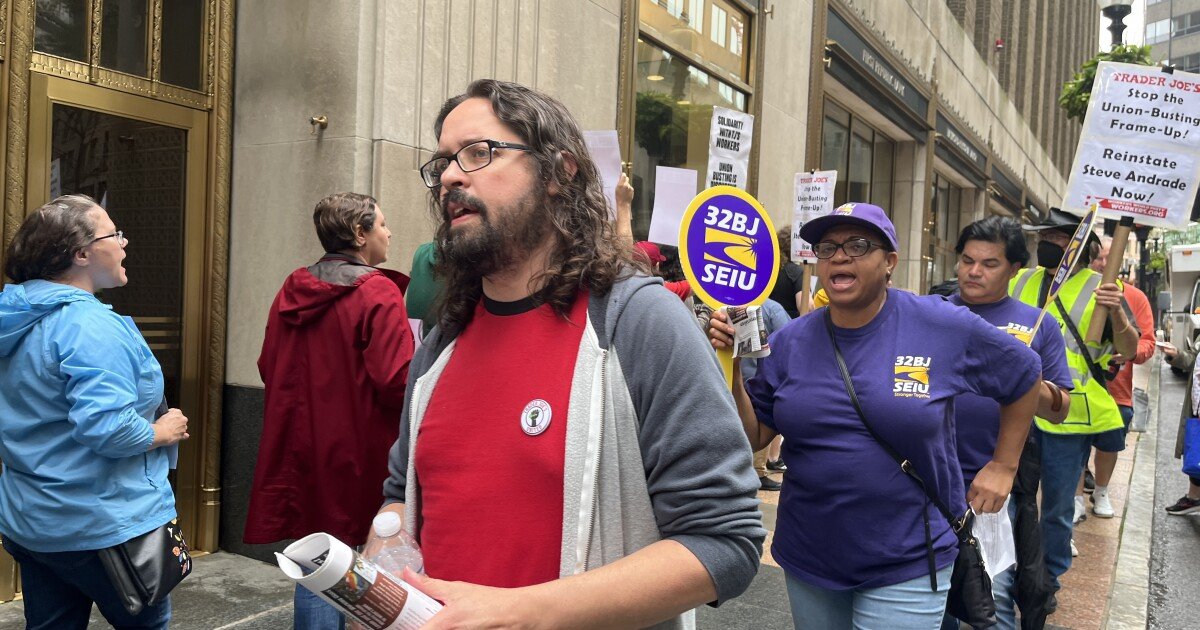 Trader Joe’s employees protest alleged retaliation against union organizers