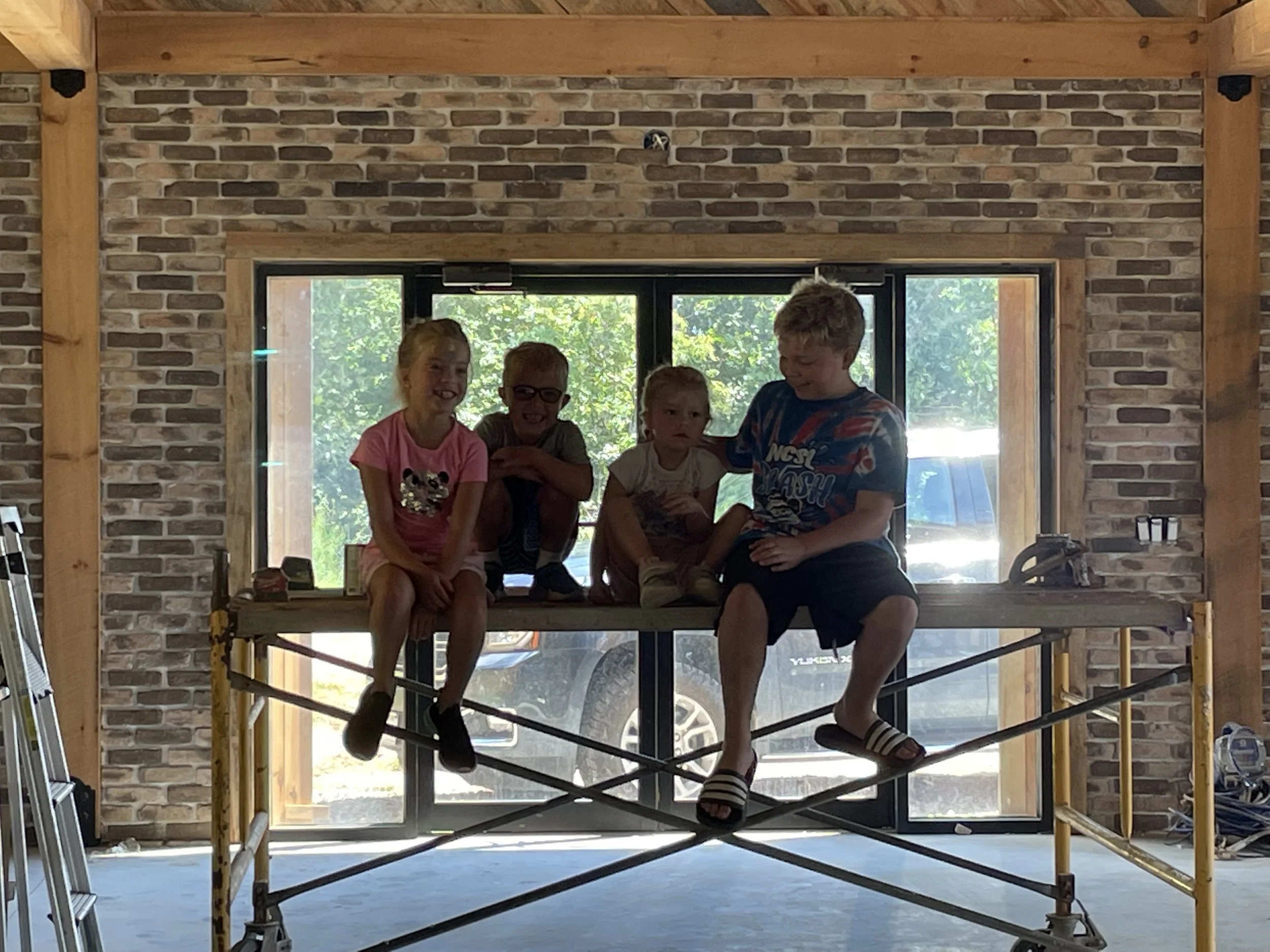 Tasting Room Hangs | North Georgia Winery