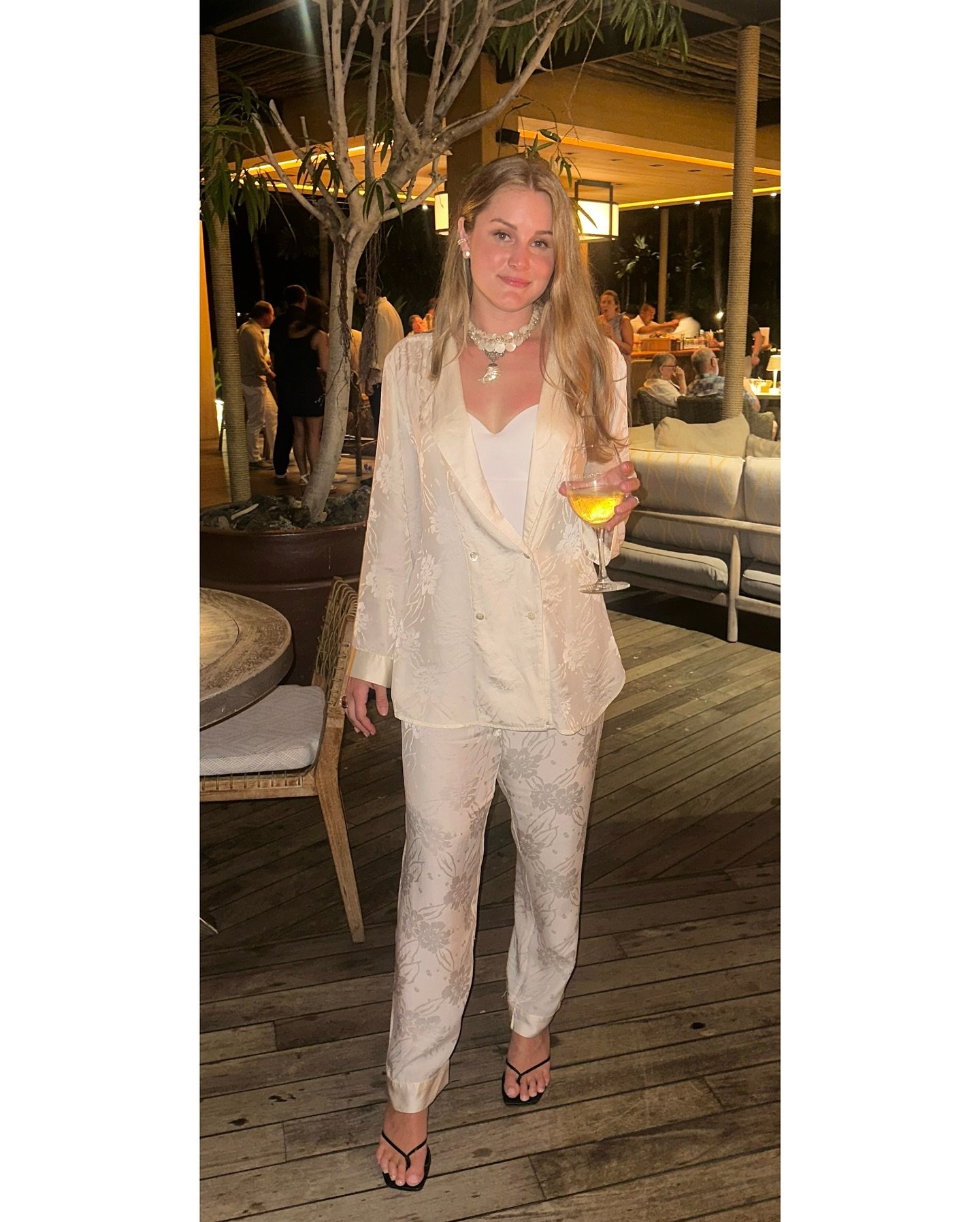 Caitlyn glows in a vintage Lord &amp; Taylor drapey silk suit and a stack of vintage pearl and shell mixed necklaces to kick off her Hawaiian wedding weekend 

February 2025

Styled by me 

Suit sourced @vintagemartini 
Necklaces sourced @scoutla 

#
