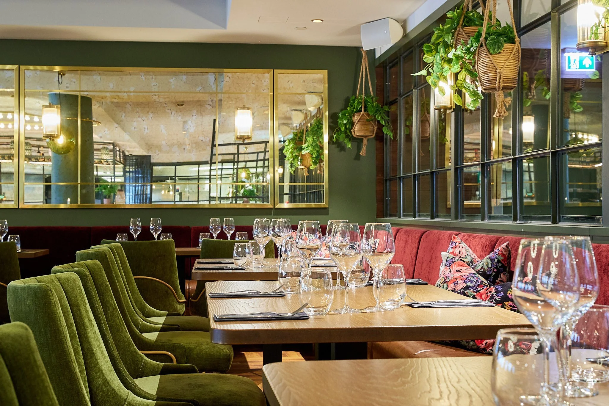 Venners Venner Julebord by Club Season