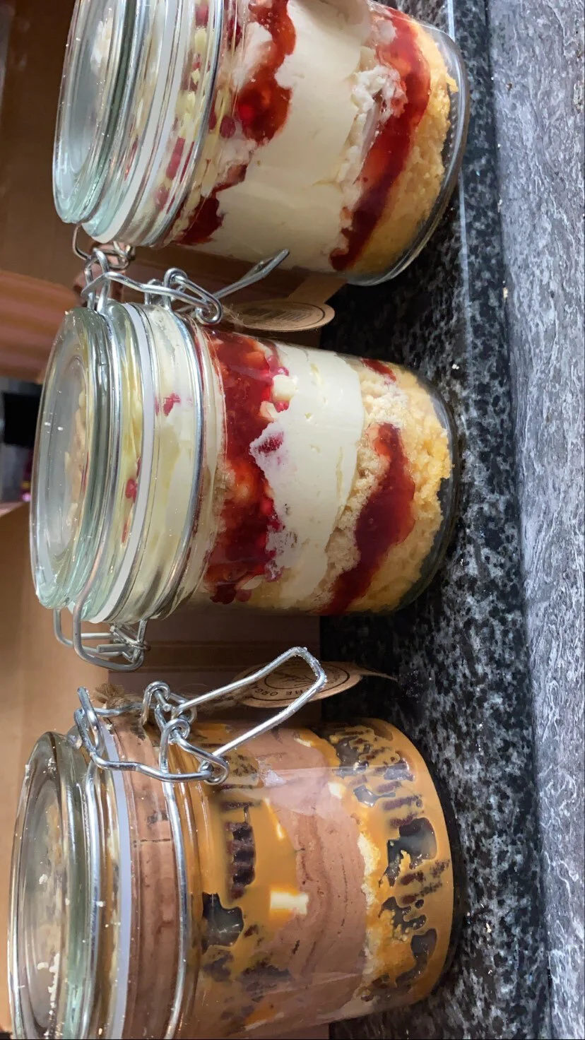 Raspberry and white chocolate cake jar