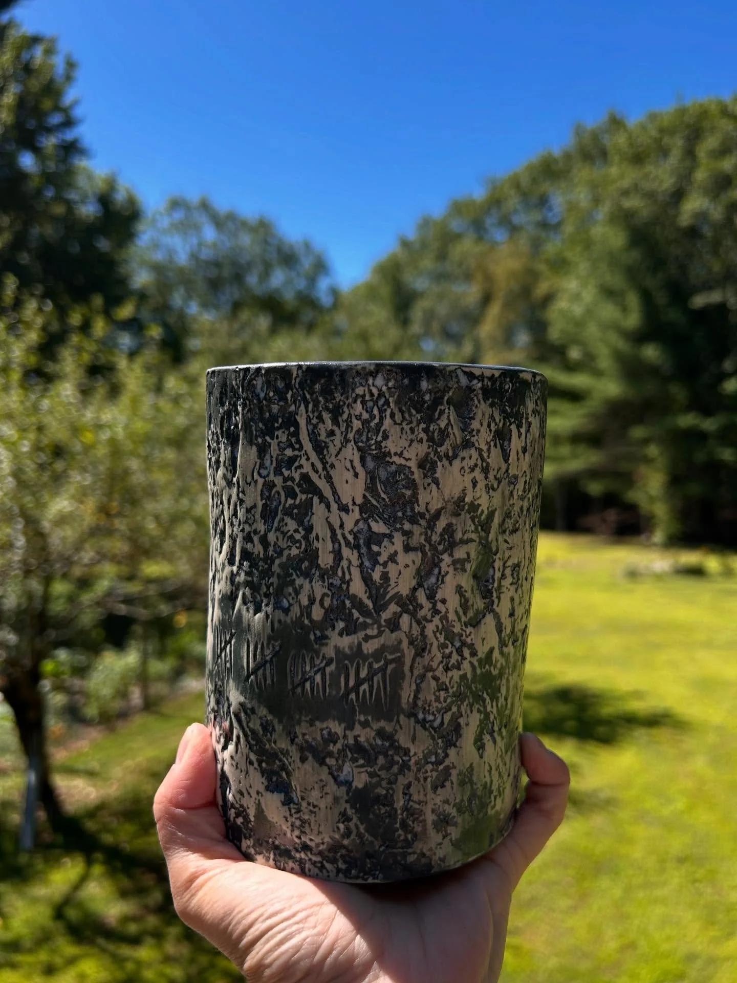 Big 💙 to @demedemedeme for creating this bark inspired vessel for our 20 year milestone