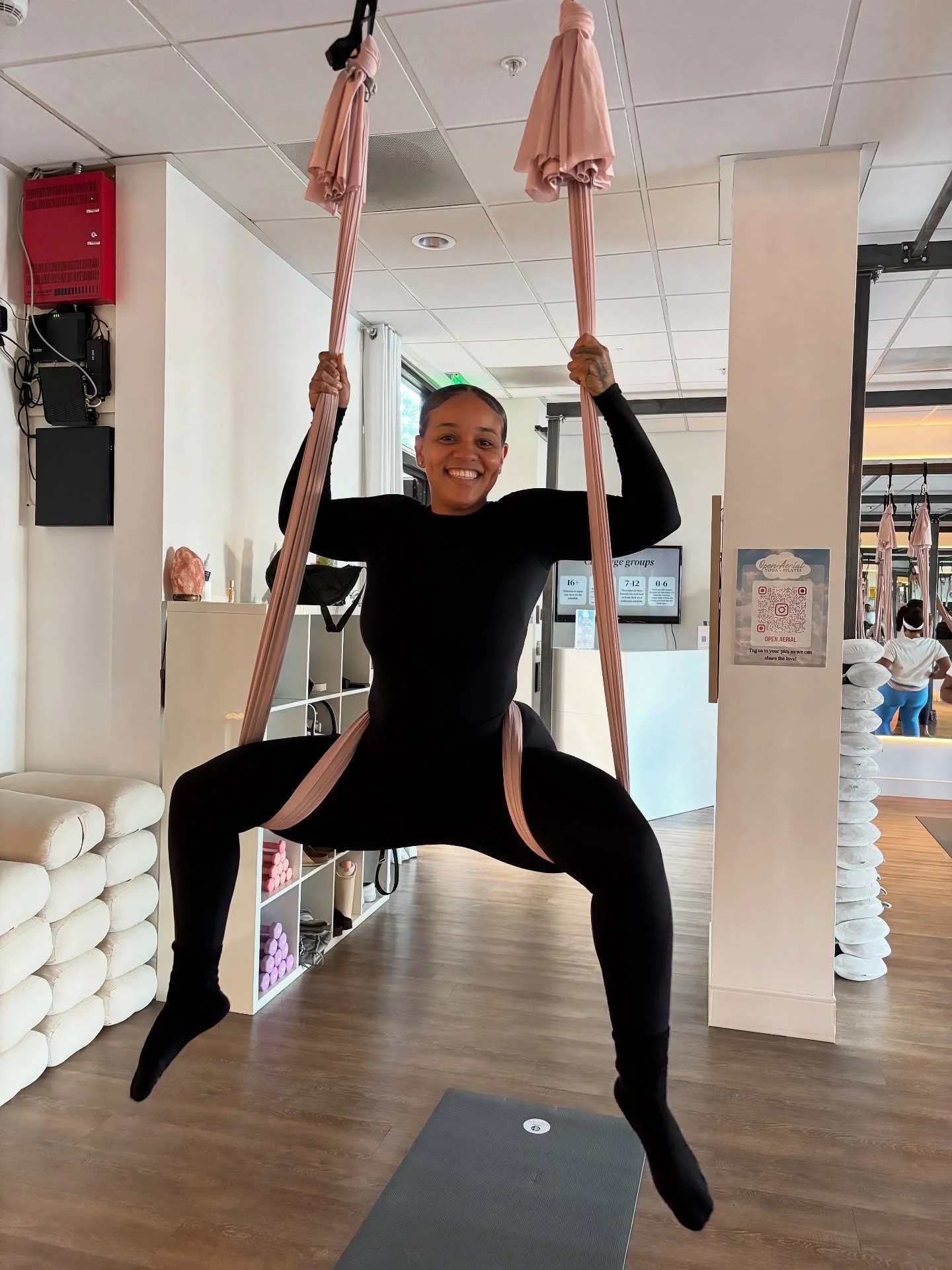 Felicia&rsquo;s 33rd Birthday Party was one for the books! These ladies drove a long way to celebrate with us and we couldn&rsquo;t be more greatful. If you have any special occasions coming up that you&rsquo;d like to celebrate at our aerial yoga st