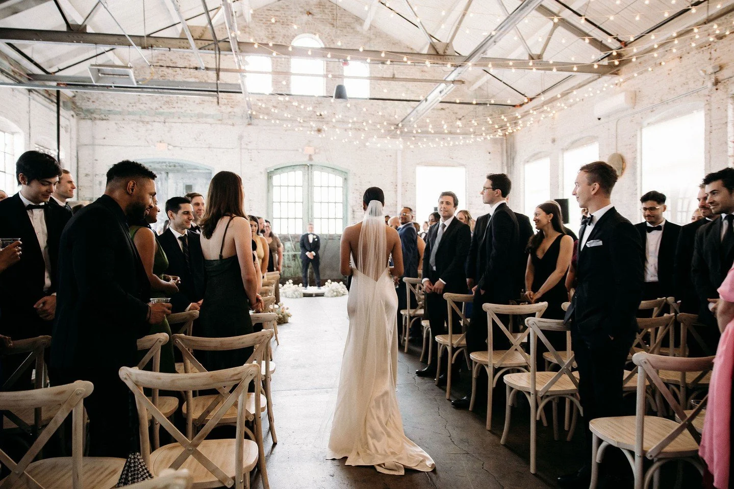 Grab the tissues for this post cause you're gonna need em! 🥹
We feel so grateful every day that we get to witness so many "I do" moments here at BLDG39. To be part of so many couples' happy every afters is a true dream come true for us. E